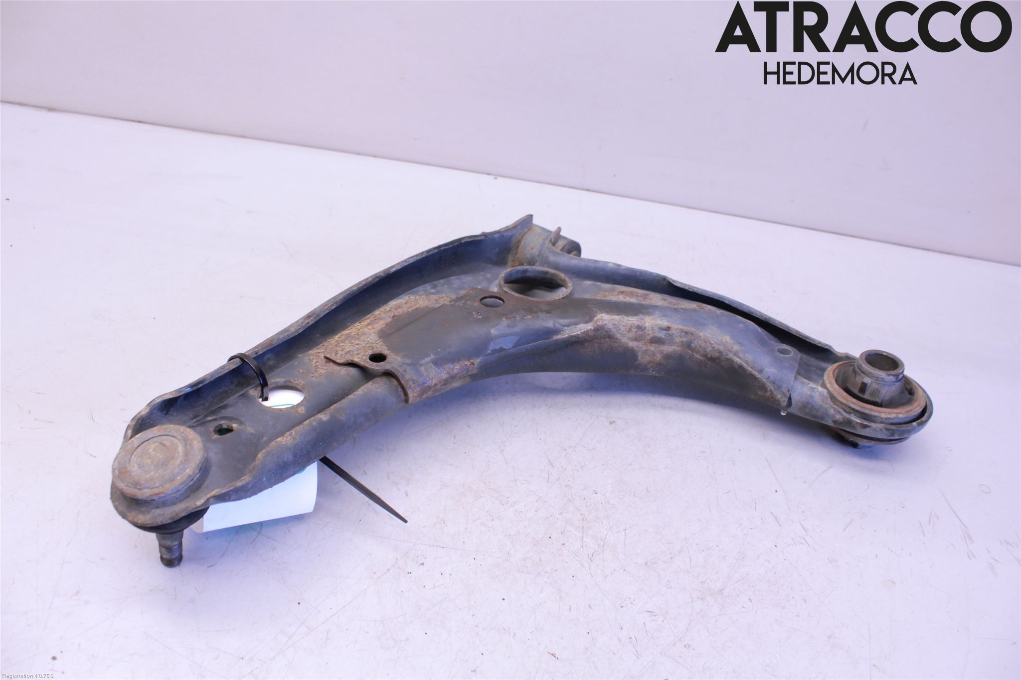 Toyota YARIS XP130 15-20 Bærearm Foran Høyre Nedre