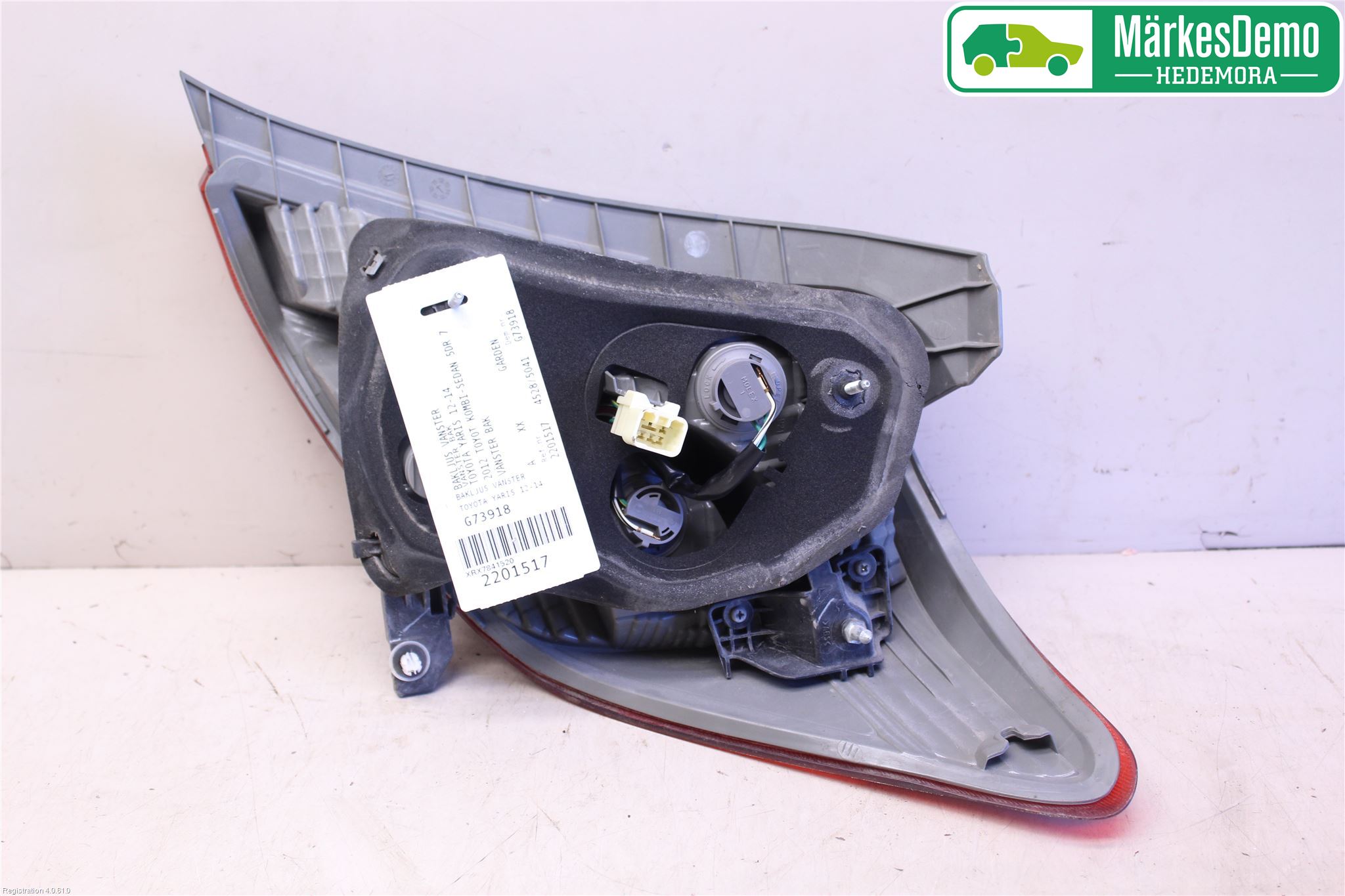 Toyota YARIS XP130 12-14 Baklykt Venstre