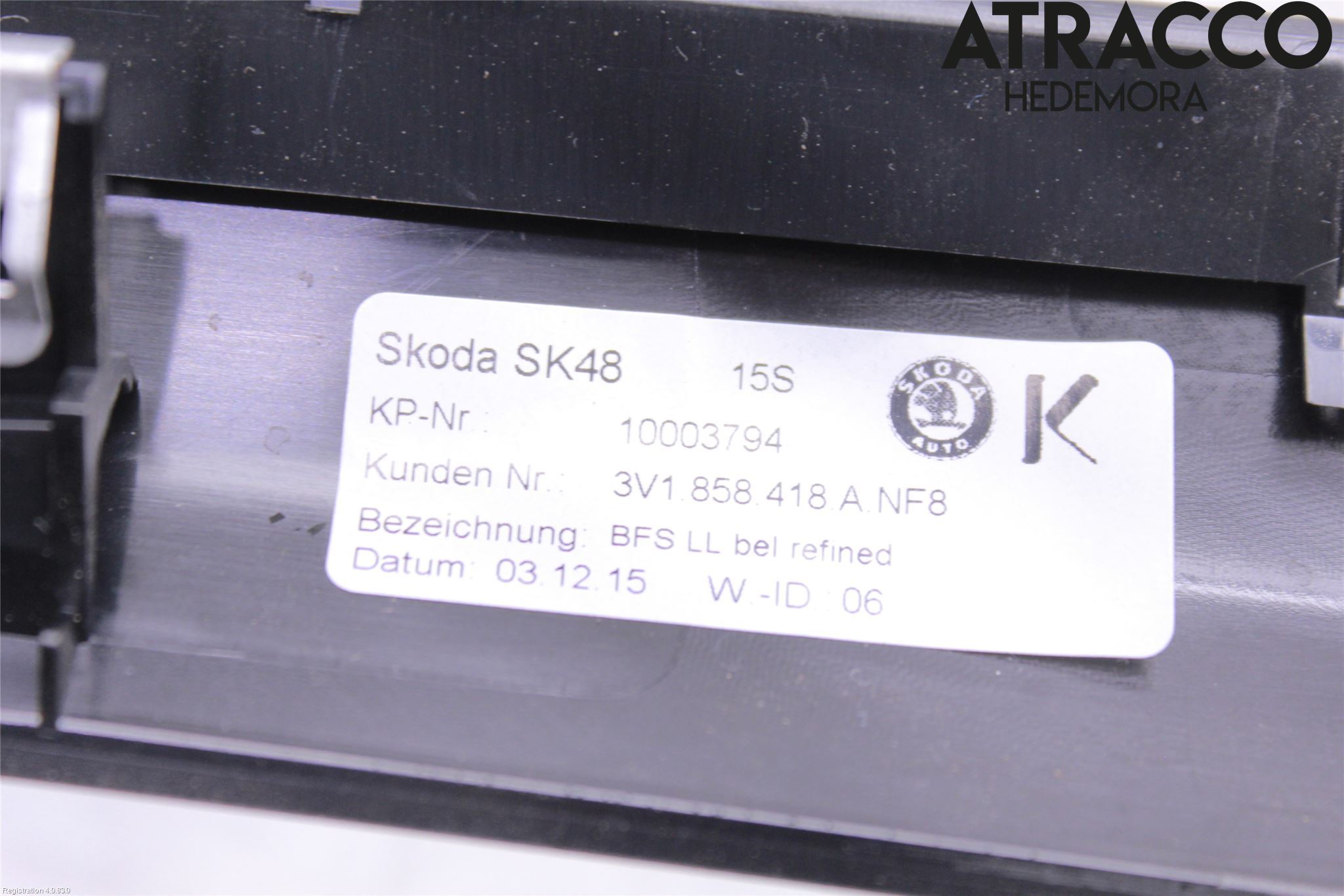 Skoda SUPERB 09-15 Innr Dekor Instrbord