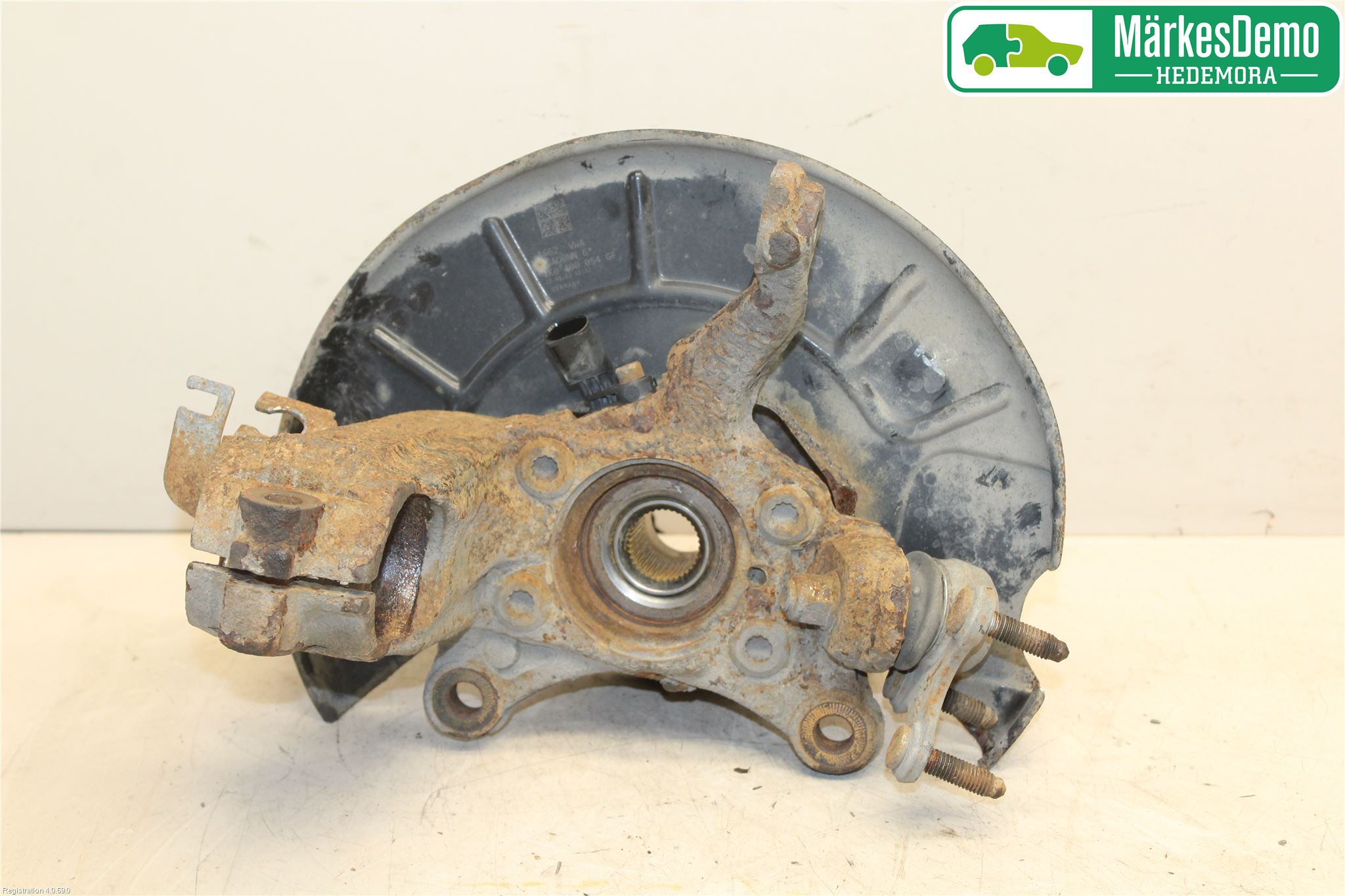 Volkswagen VW CADDY 11-15 Spindel Hf