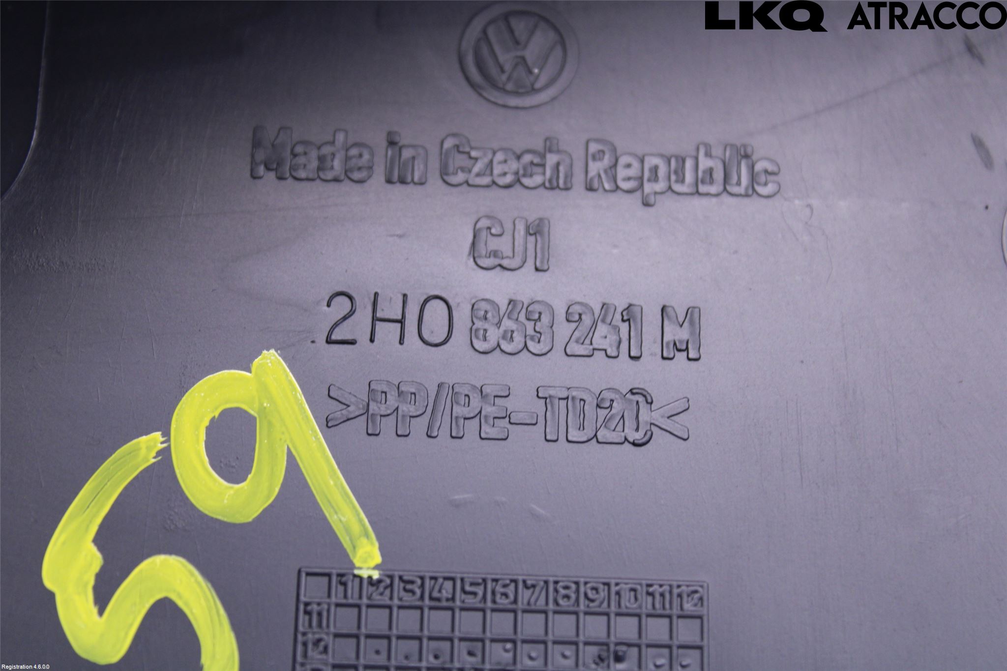 Volkswagen VW AMAROK 2H 10-22 Innr Konsoll-Lomme