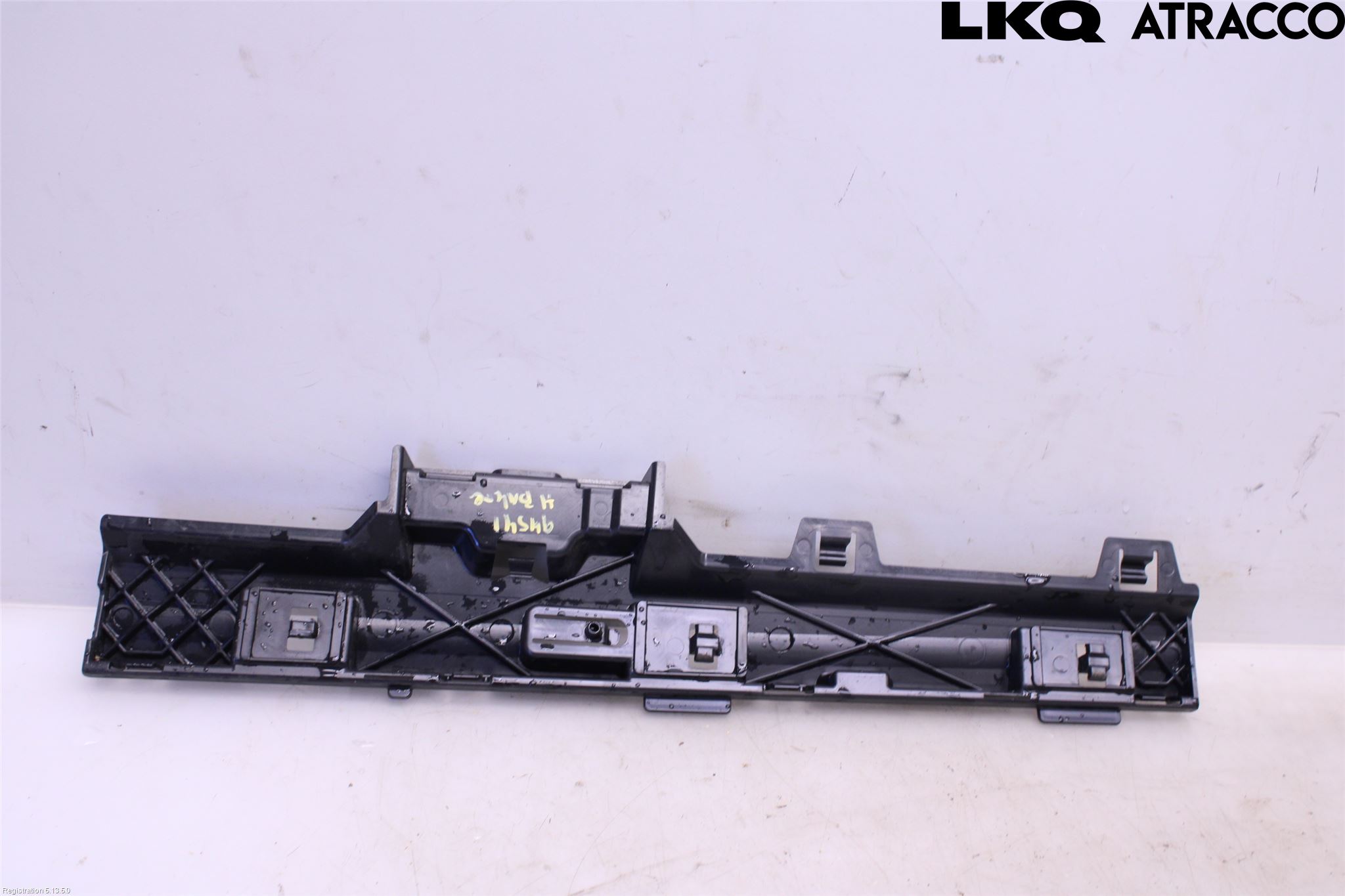 BMW 4 F32/F33/F82/F83 13-20 Støtfangerfeste Bak Høyre