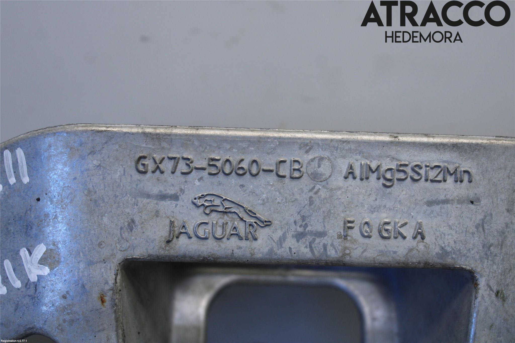 Jaguar XE (X760) 15-24 Gearkasse Bjelke - Travers
