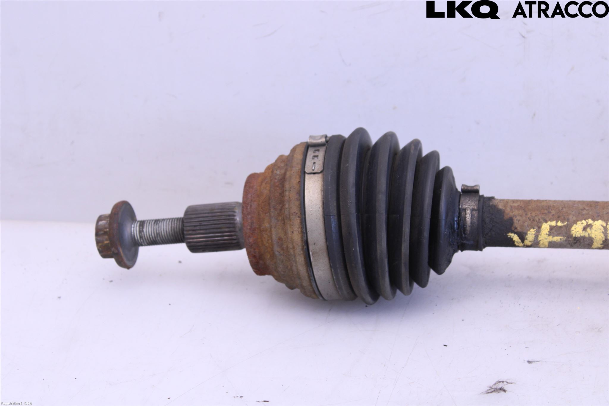 Volkswagen VW GOLF VI 09-13 Drivaksel Foran Kompl Venstre