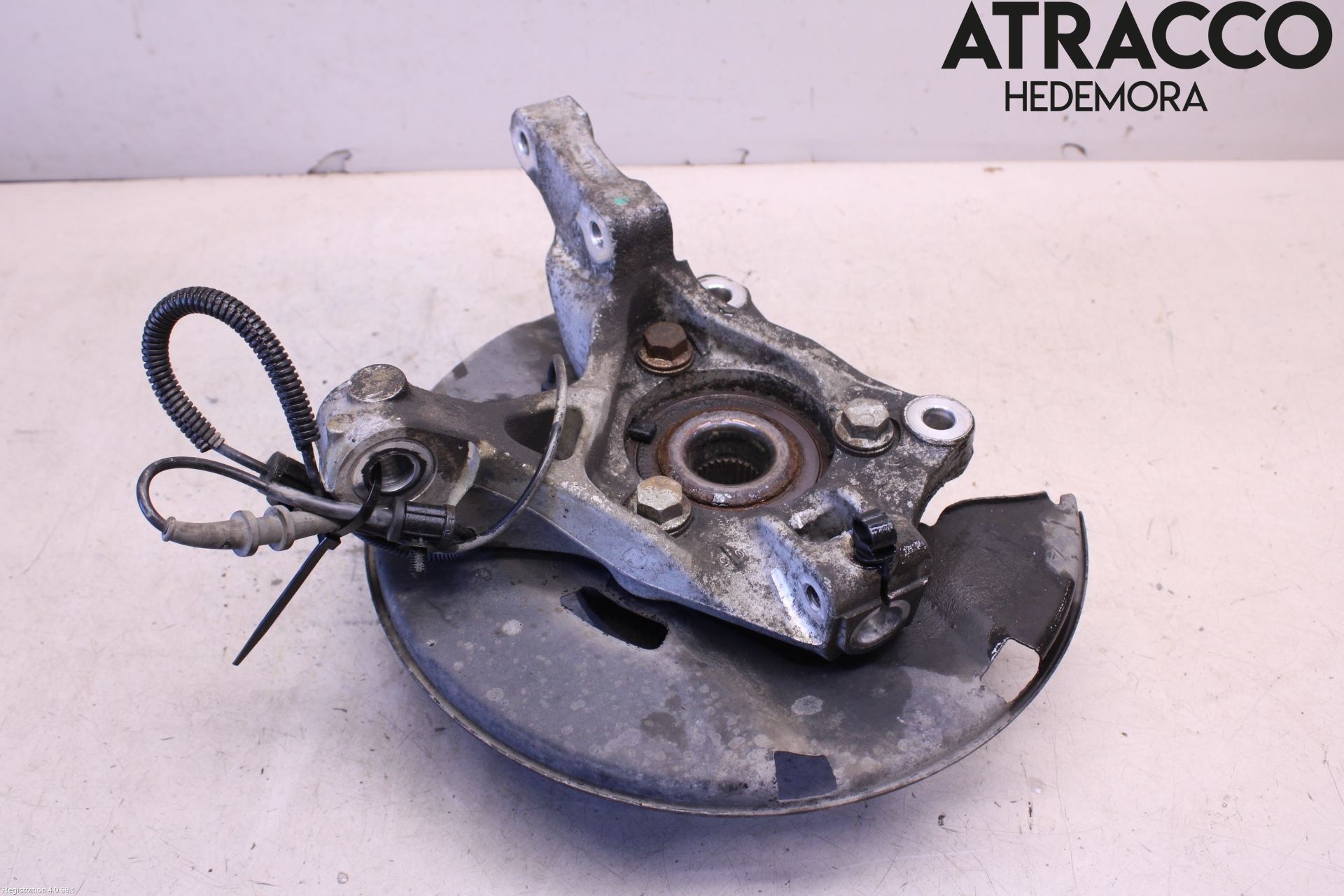 Opel ASTRA J 10-15 Spindel Vf