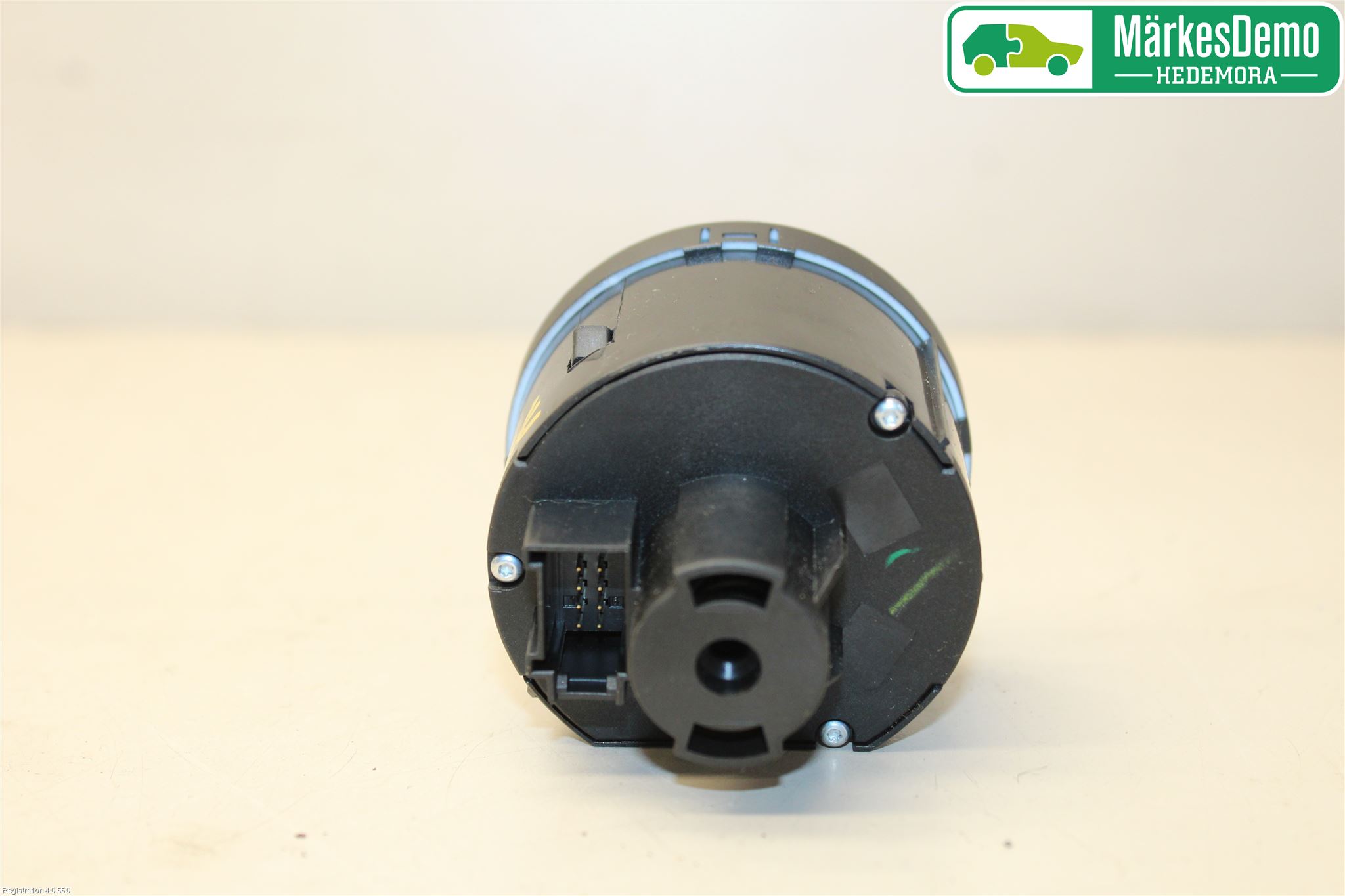 Volkswagen VW GOLF VI 09-13 Bryter Hovedlys