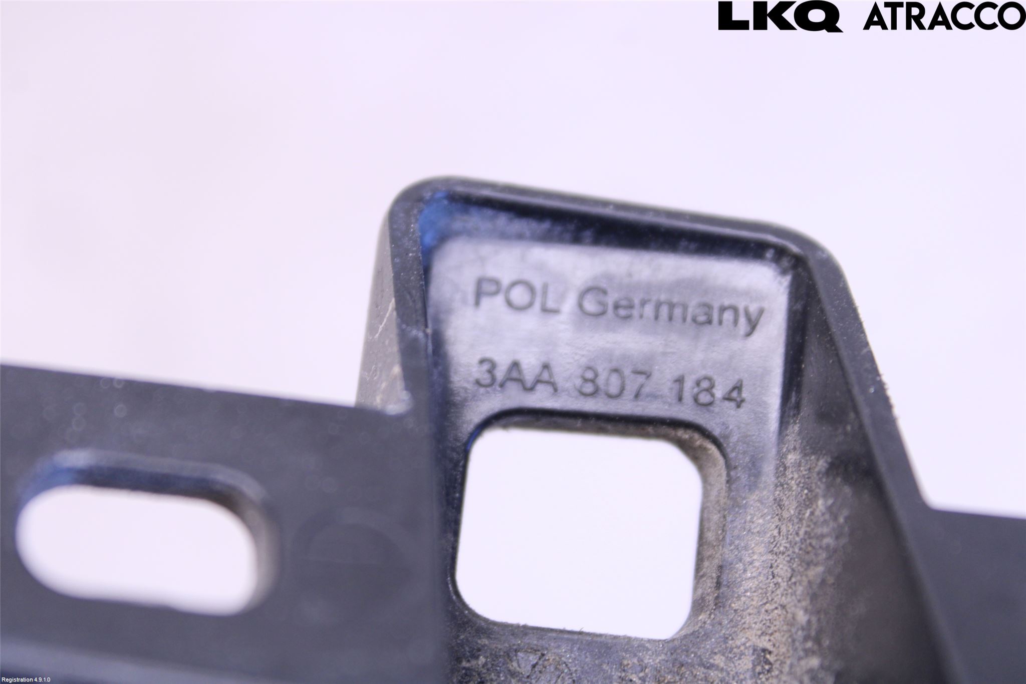 Volkswagen VW PASSAT 11-14 Støtfangerfeste Foran Høyre
