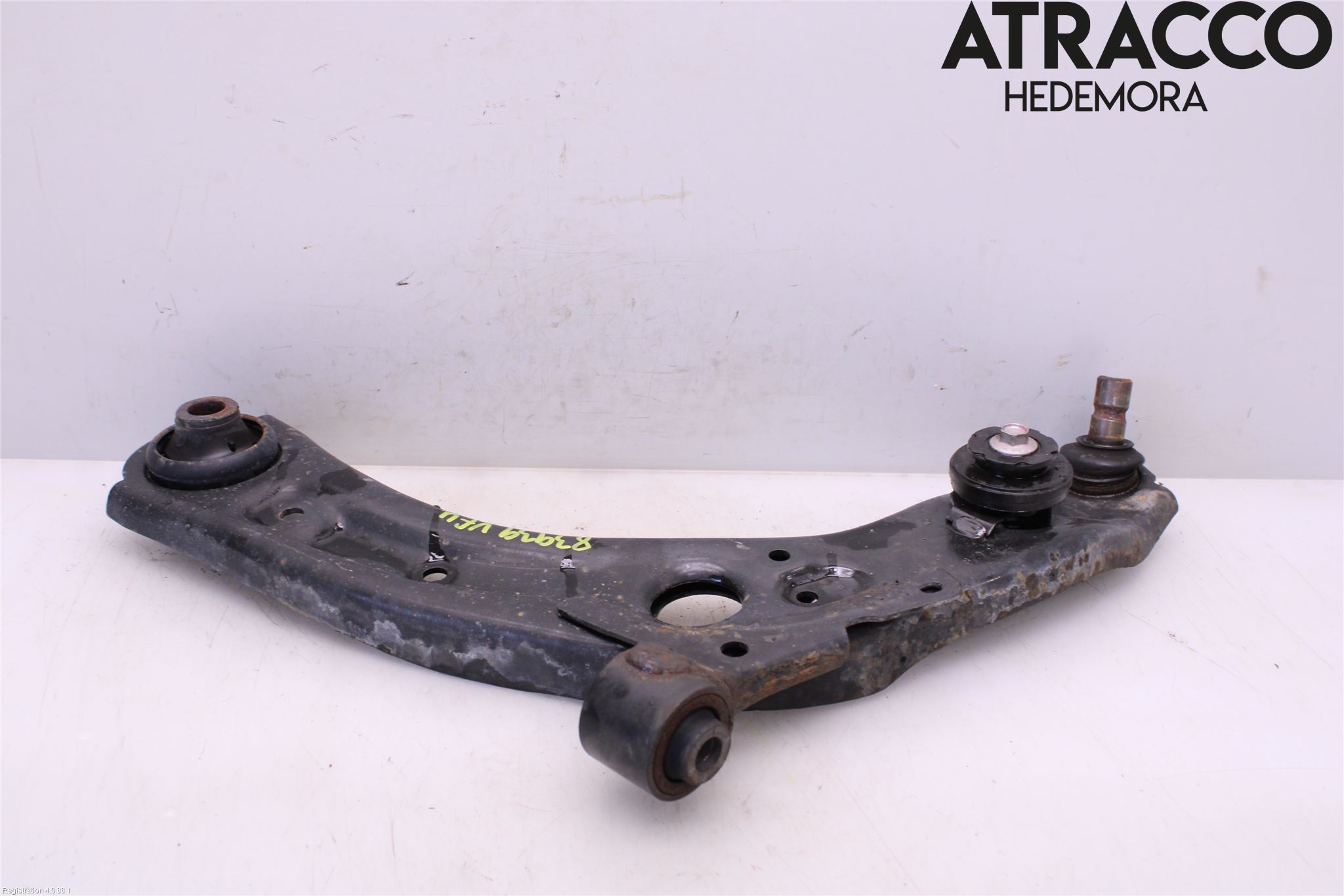 Mazda 3 IV 19- Bærearm Foran Venstre Nedre