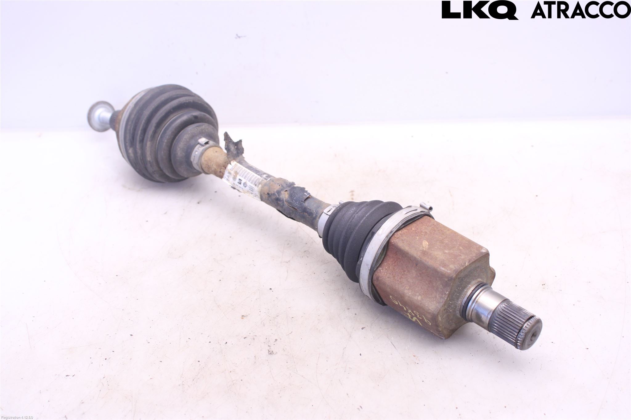 Volkswagen VW PASSAT 15-19 Drivaksel Foran Kompl Venstre