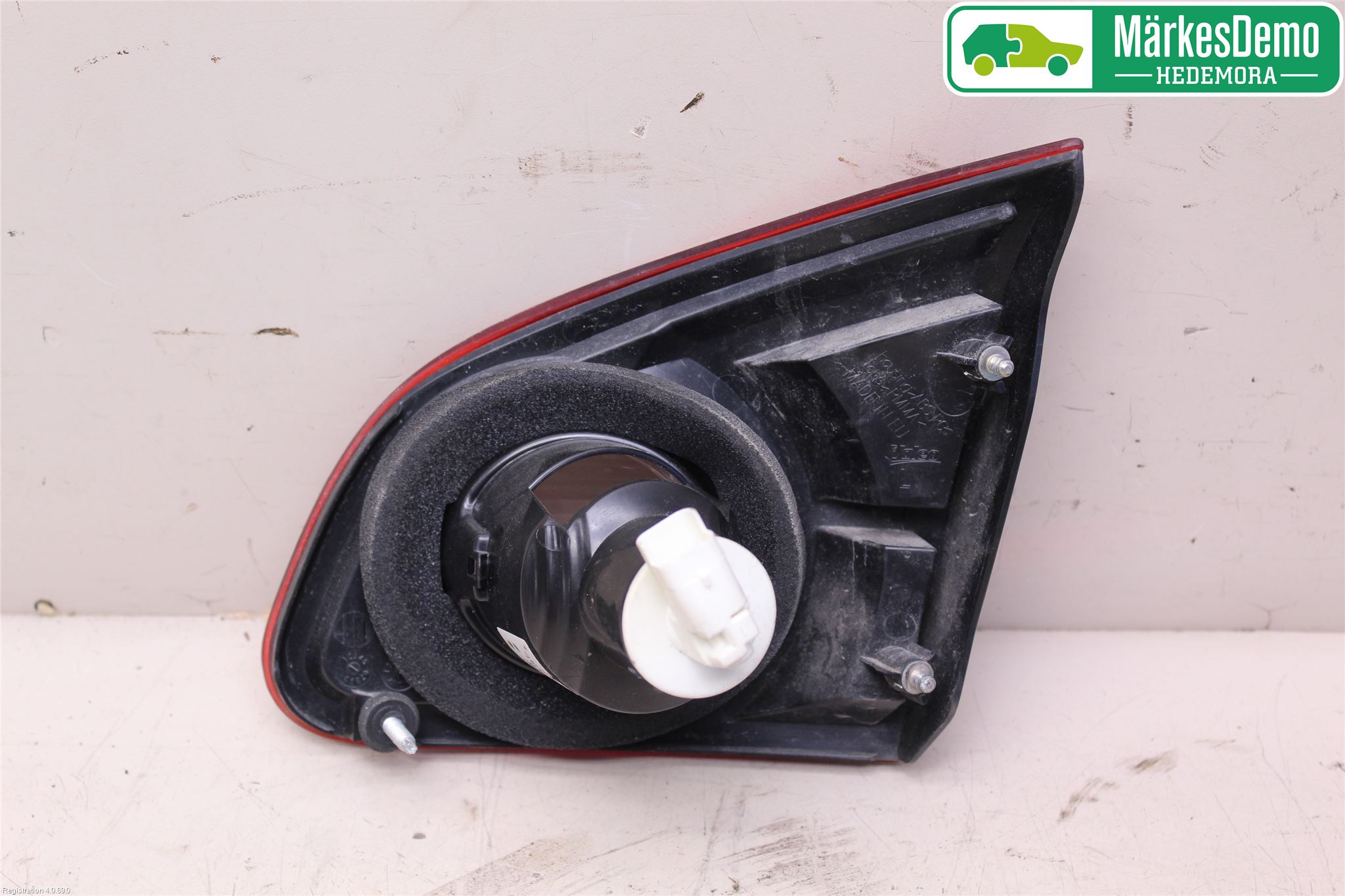 Nissan QASHQAI   07-10 Baklykt Venstre  På Luke(Indre
