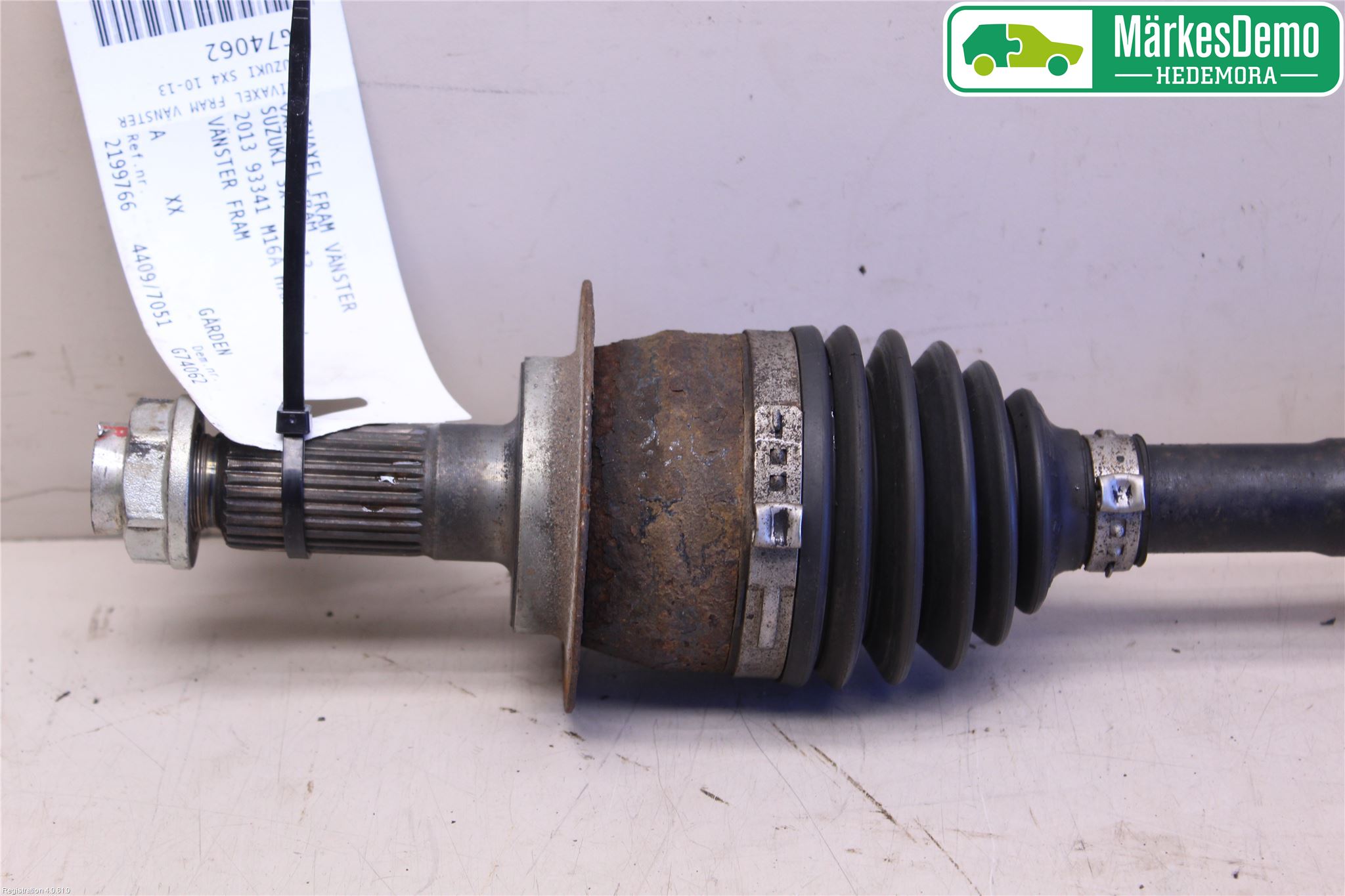 Suzuki SX4 10-13 Drivaksel Foran Kompl Venstre