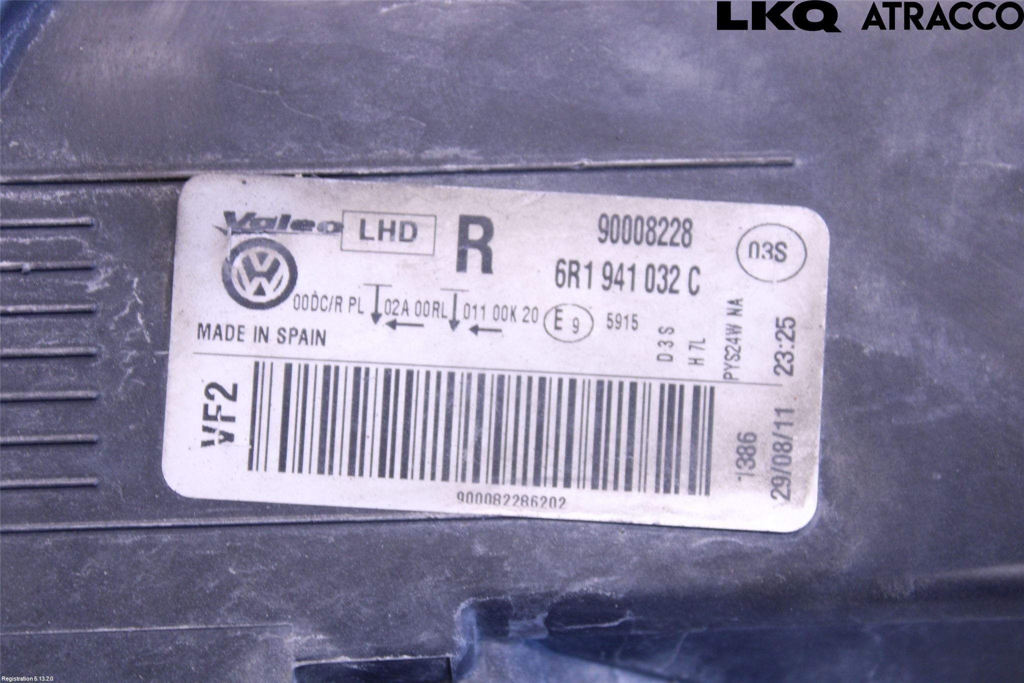 Volkswagen VW POLO 10-17 Frontlykt Høyre