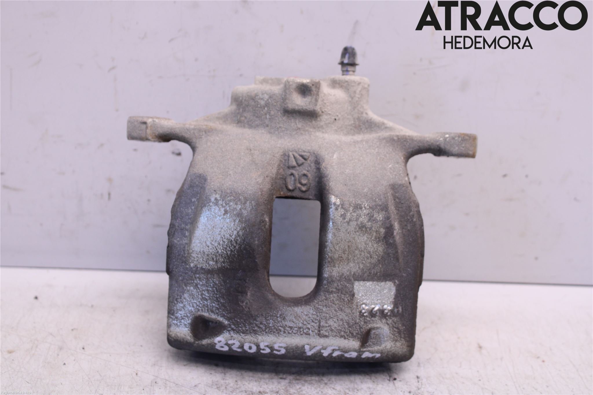 Toyota C-HR 16-23 Bremsecaliper Foran Venstre