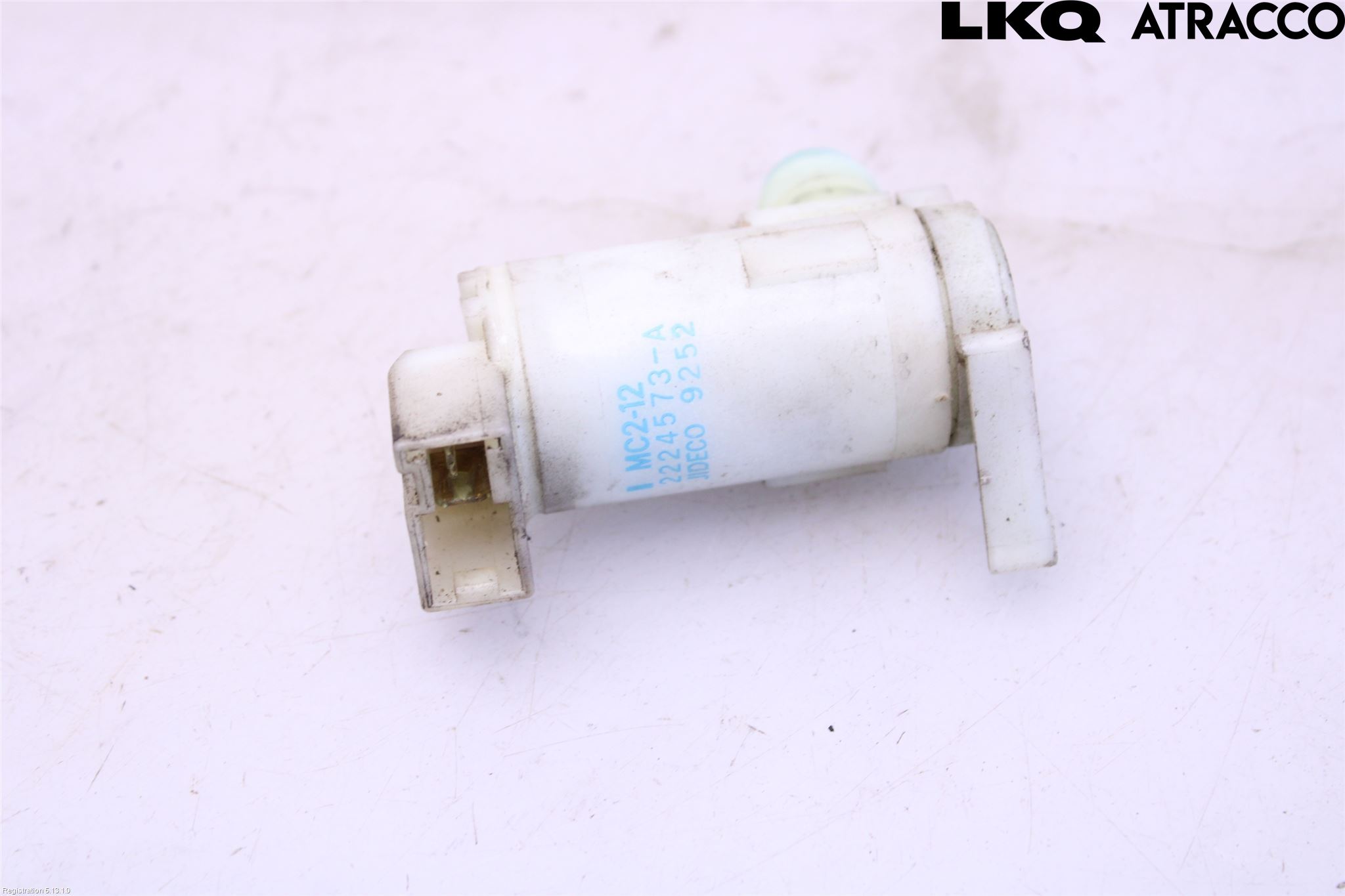 Nissan ALMERA    96-00 Spylerpumpe Frontrute