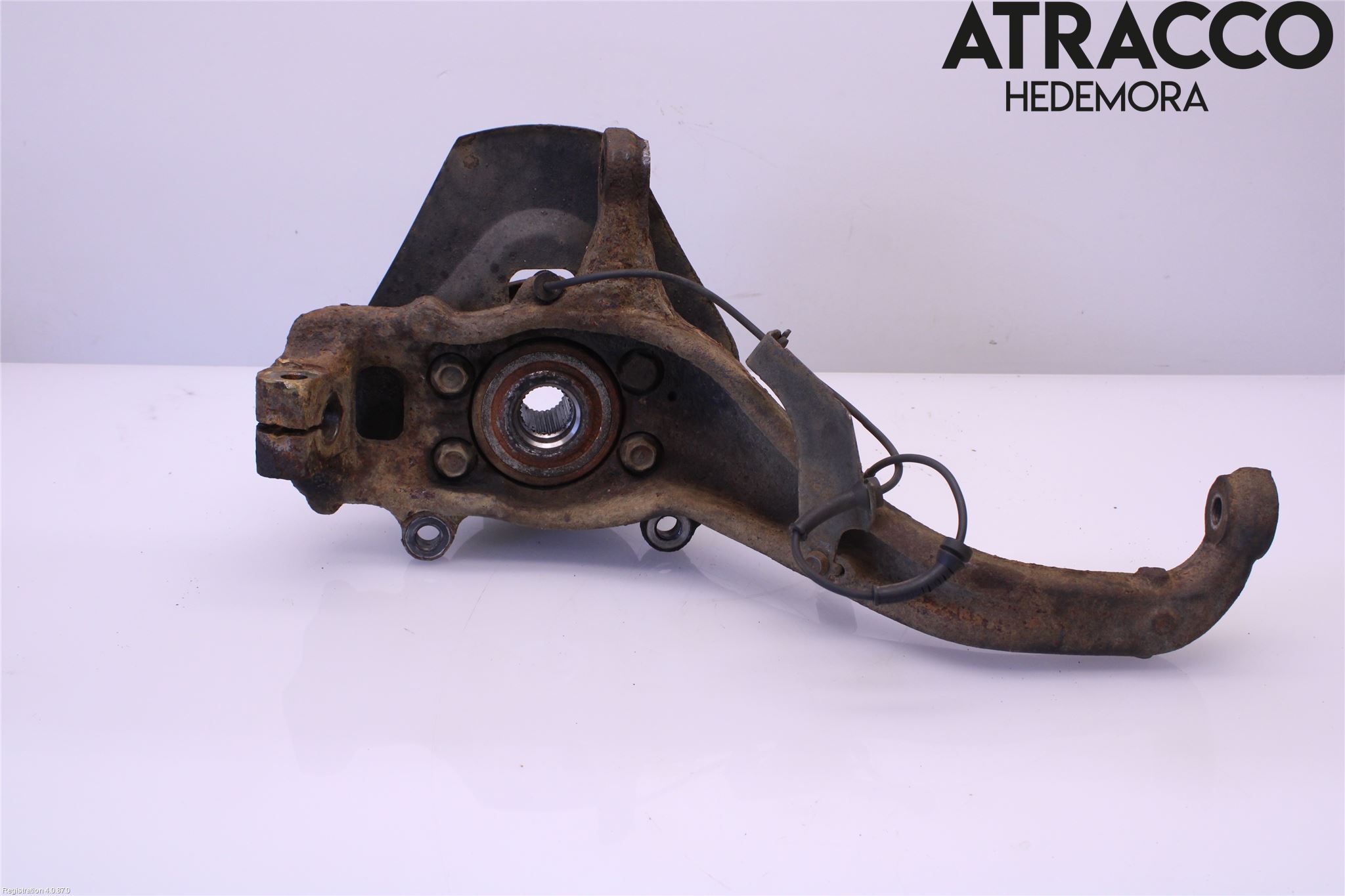 Nissan NAVARA 05-16 Spindel Vf