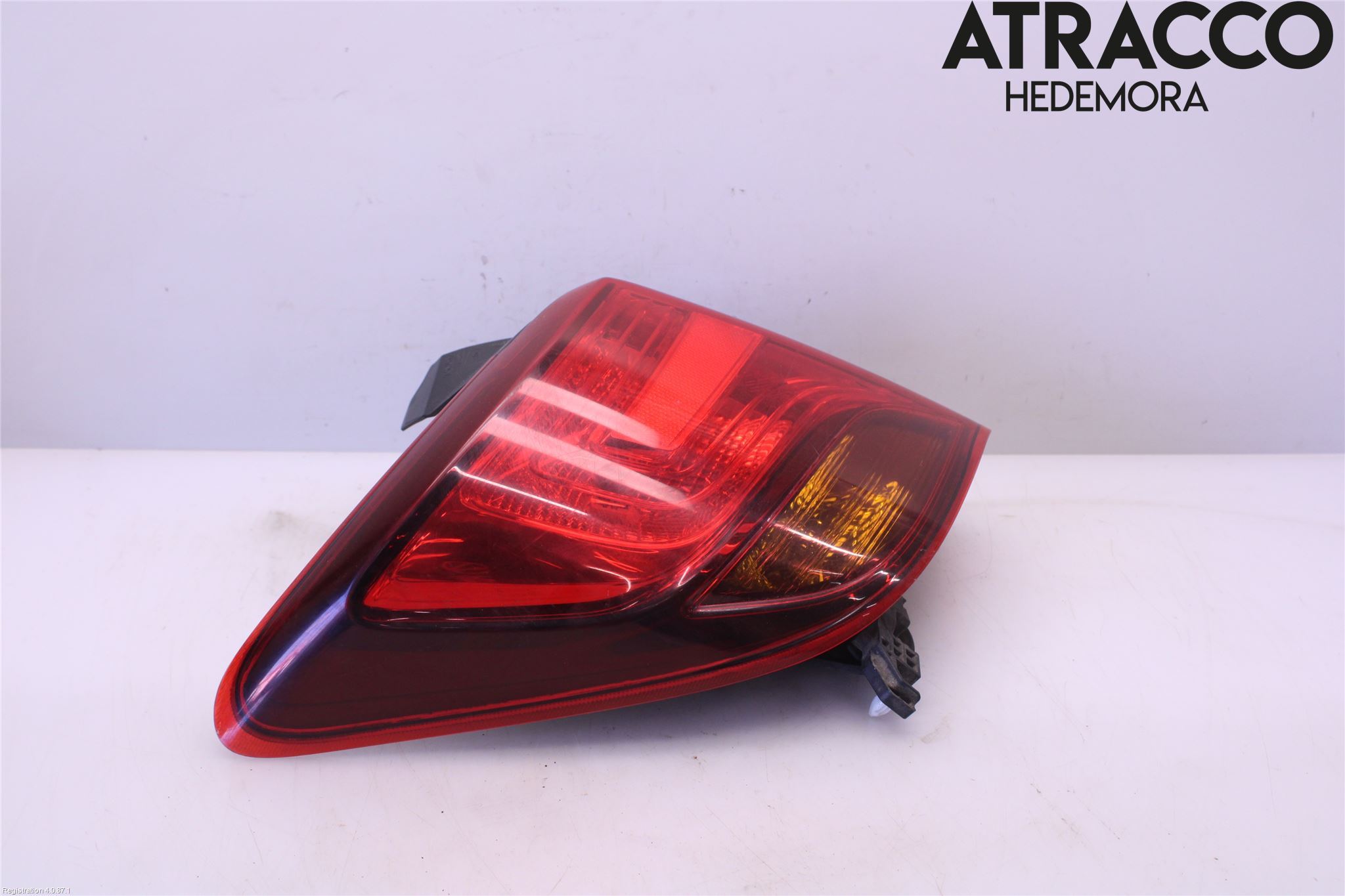 Toyota YARIS XP130 15-20 Baklykt Venstre