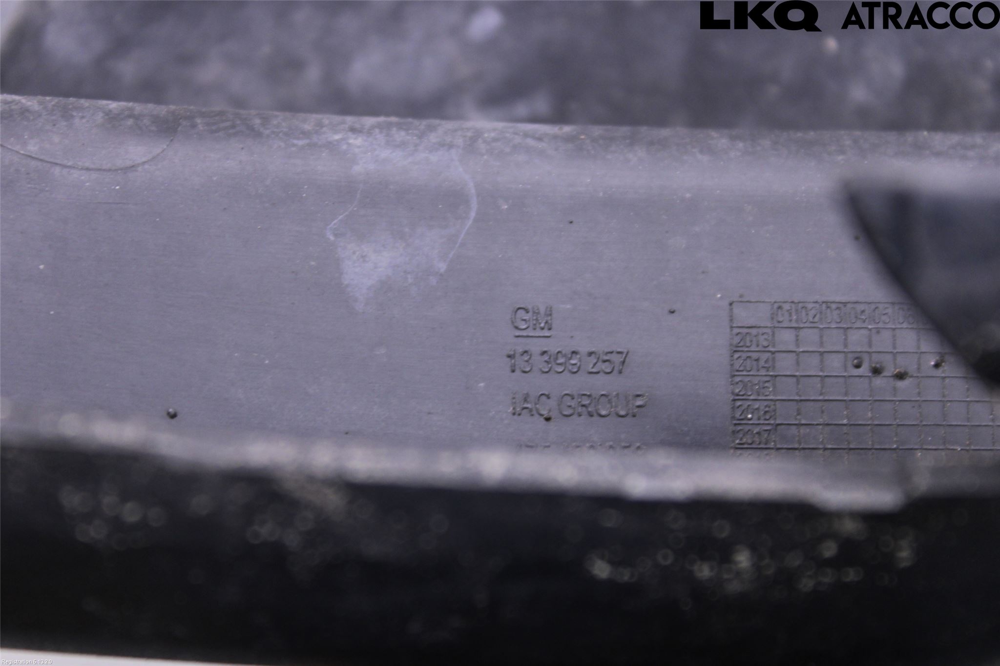 Opel CORSA E 15-19 Grilldel Venstre
