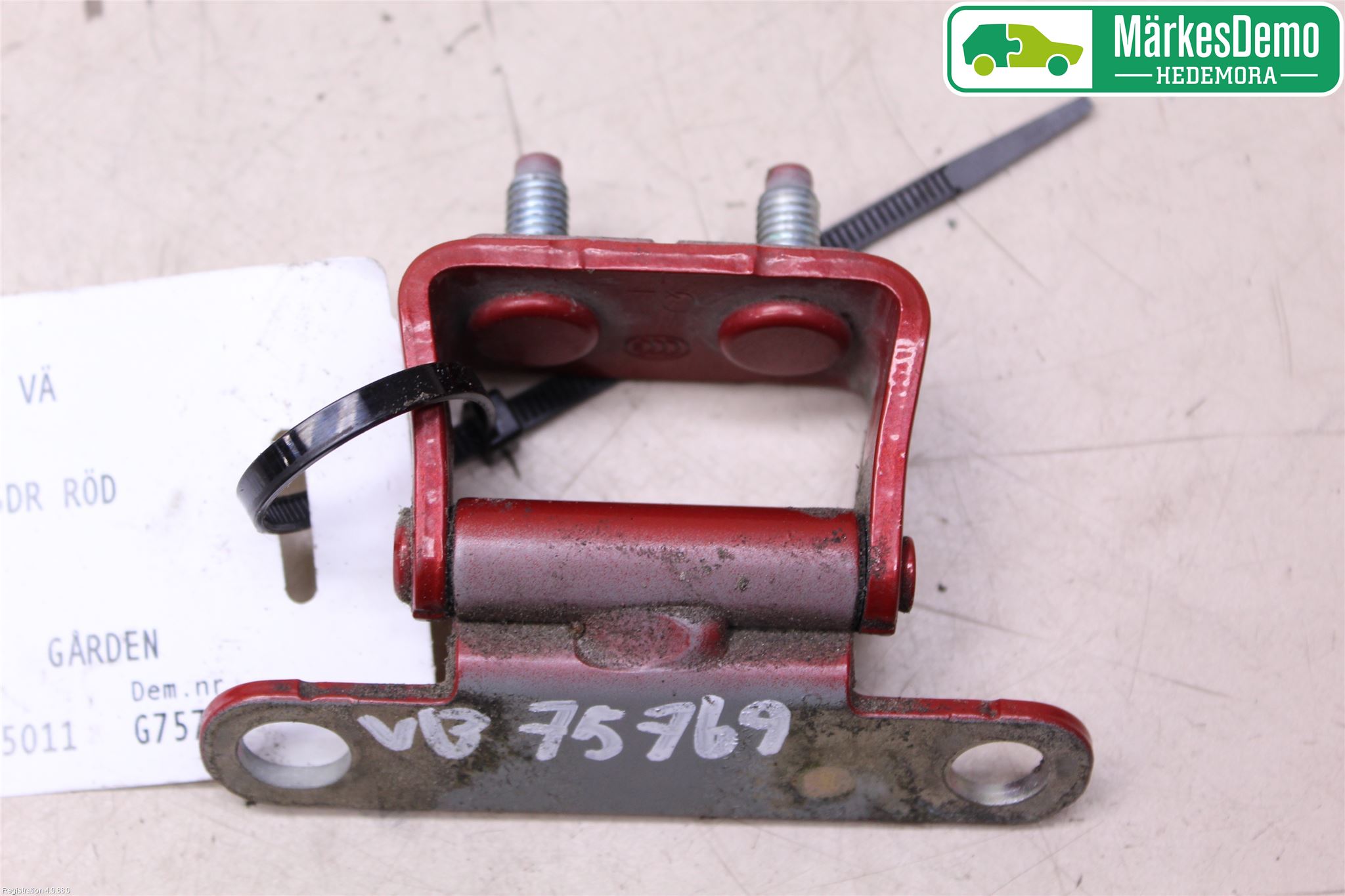 Kia SPORTAGE (QL) 16-21 Bakluke Hengsel Venstre