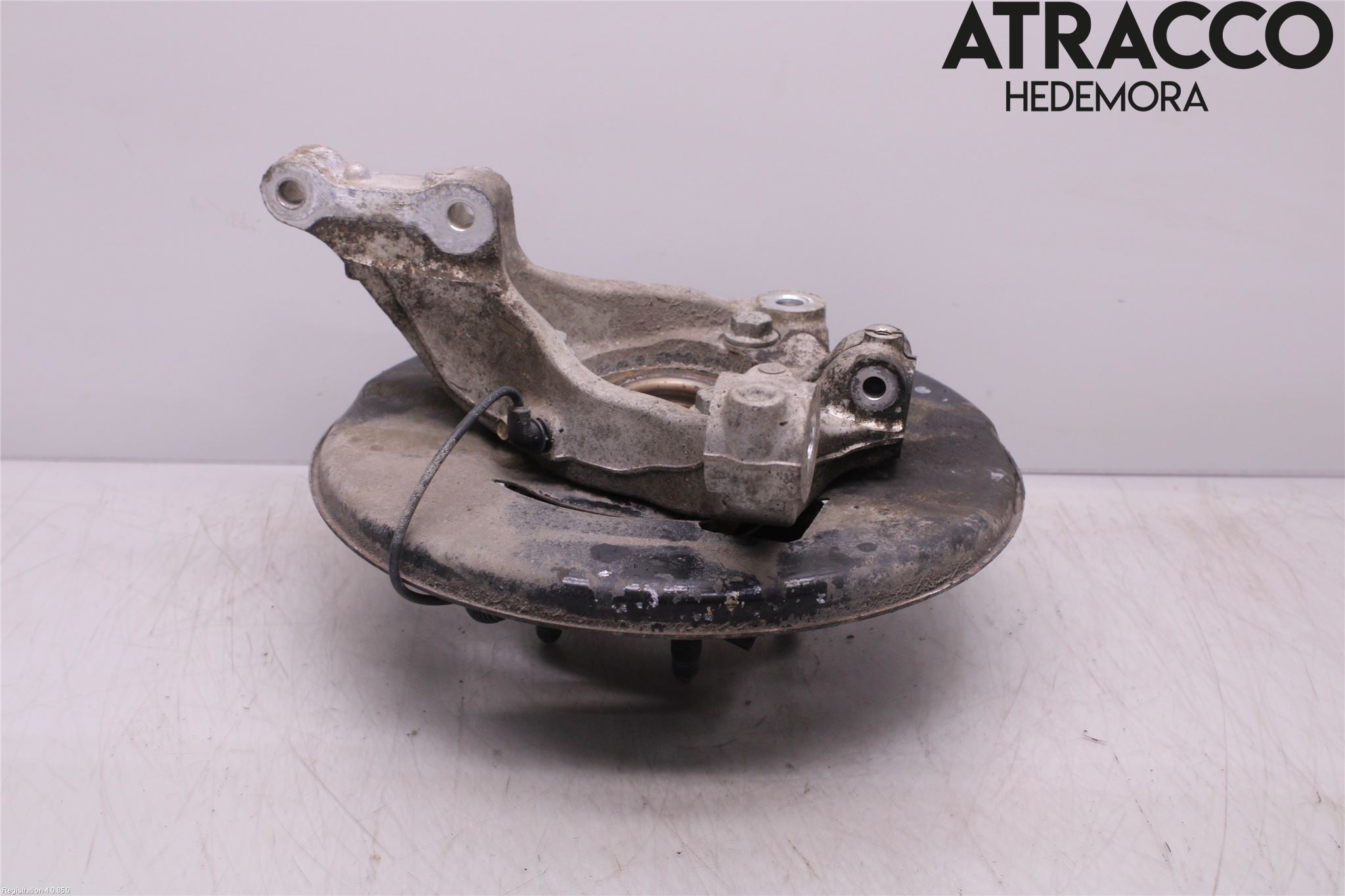 Opel INSIGNIA 09-16 Spindel Vf
