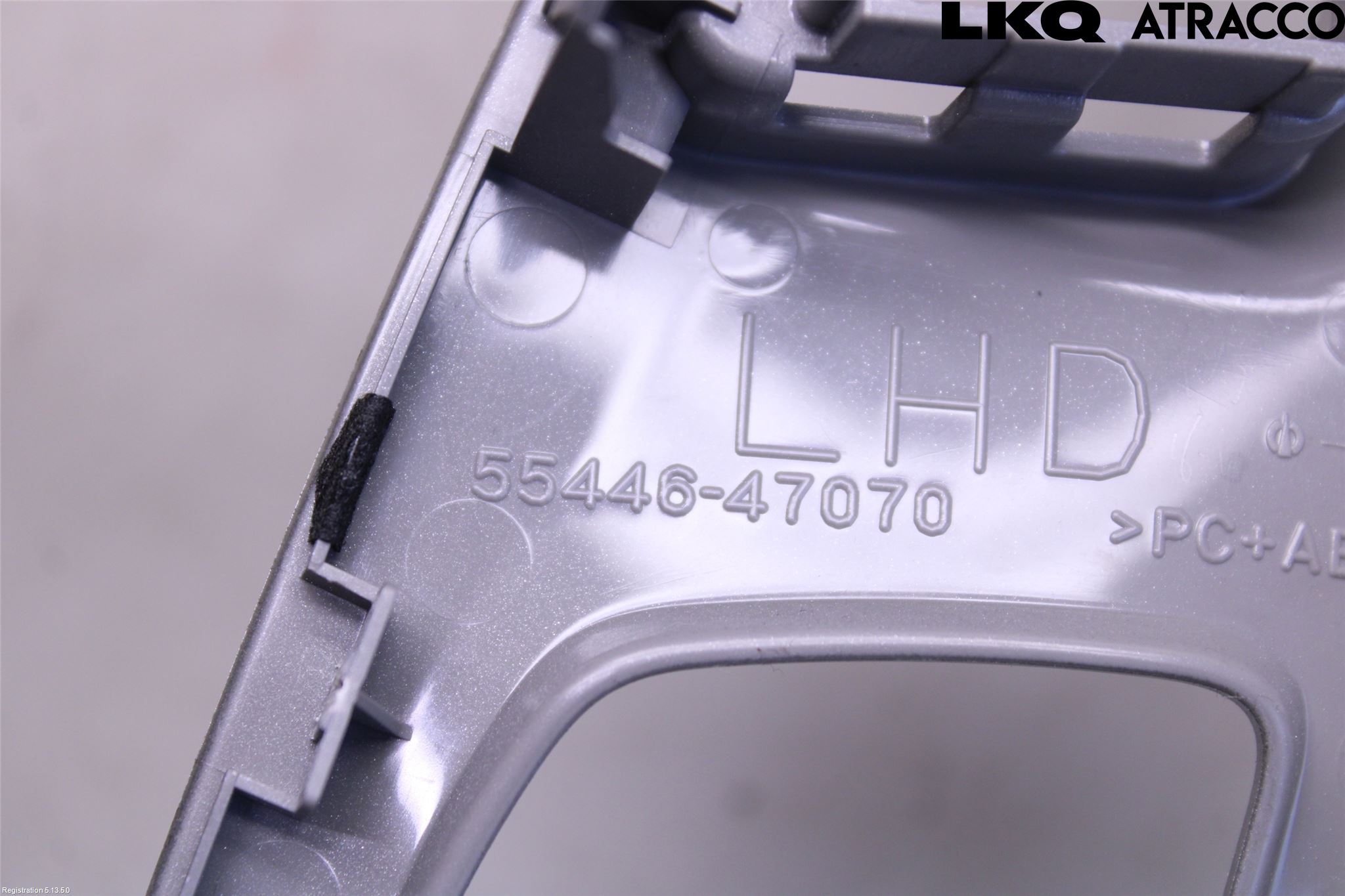 Toyota PRIUS+ ZVW40 12-20 Instrument Ramme