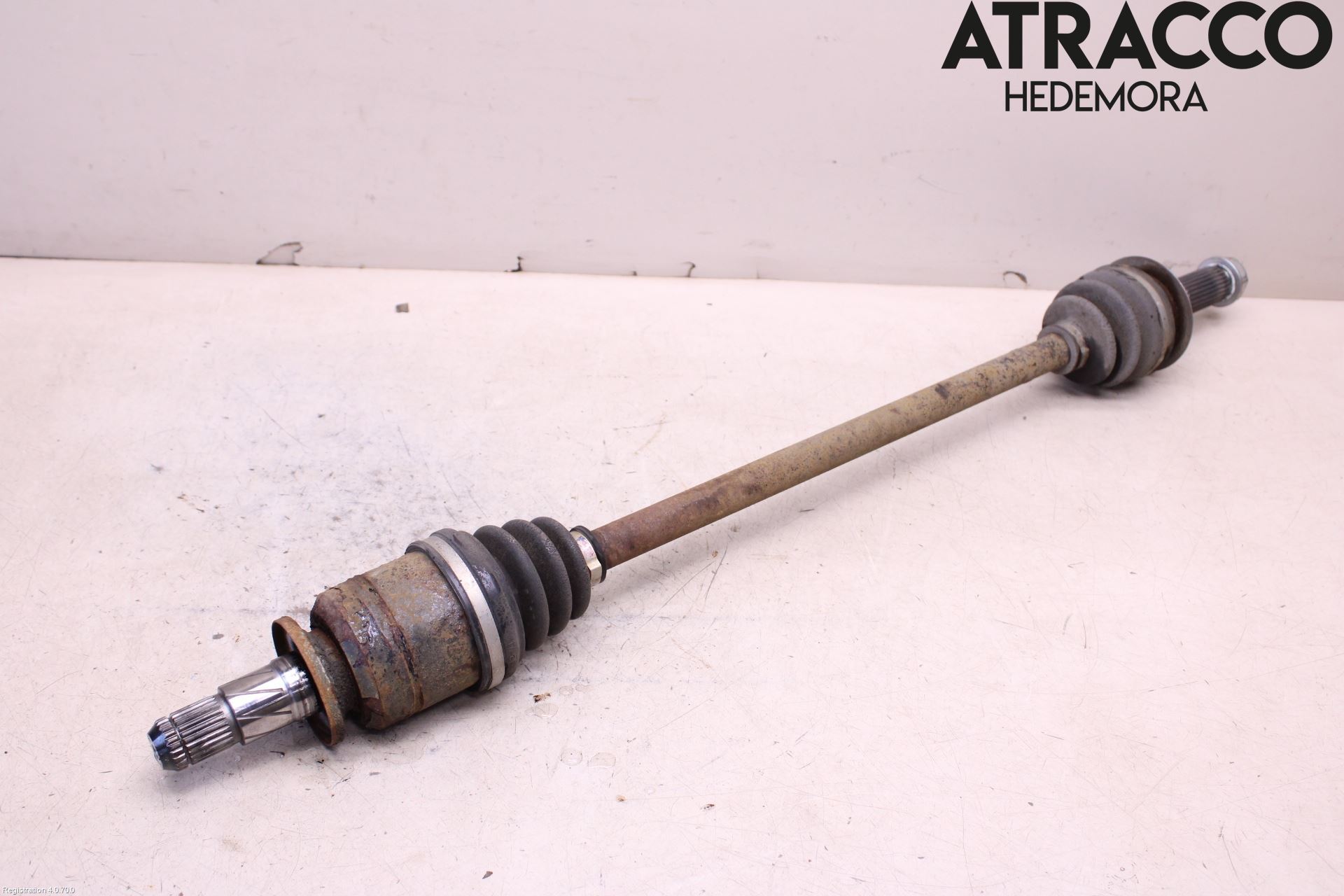 Subaru OUTBACK 10-15 Drivaksel Bak Kompl Høyre