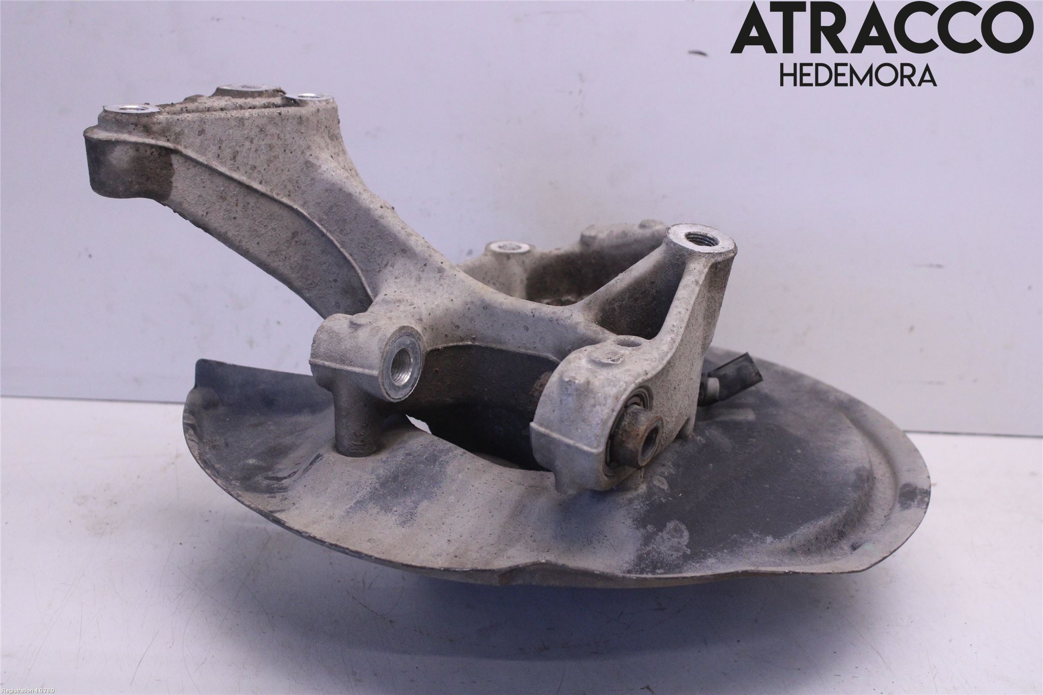 Audi Q3 8U 12-18 Spindel Hb
