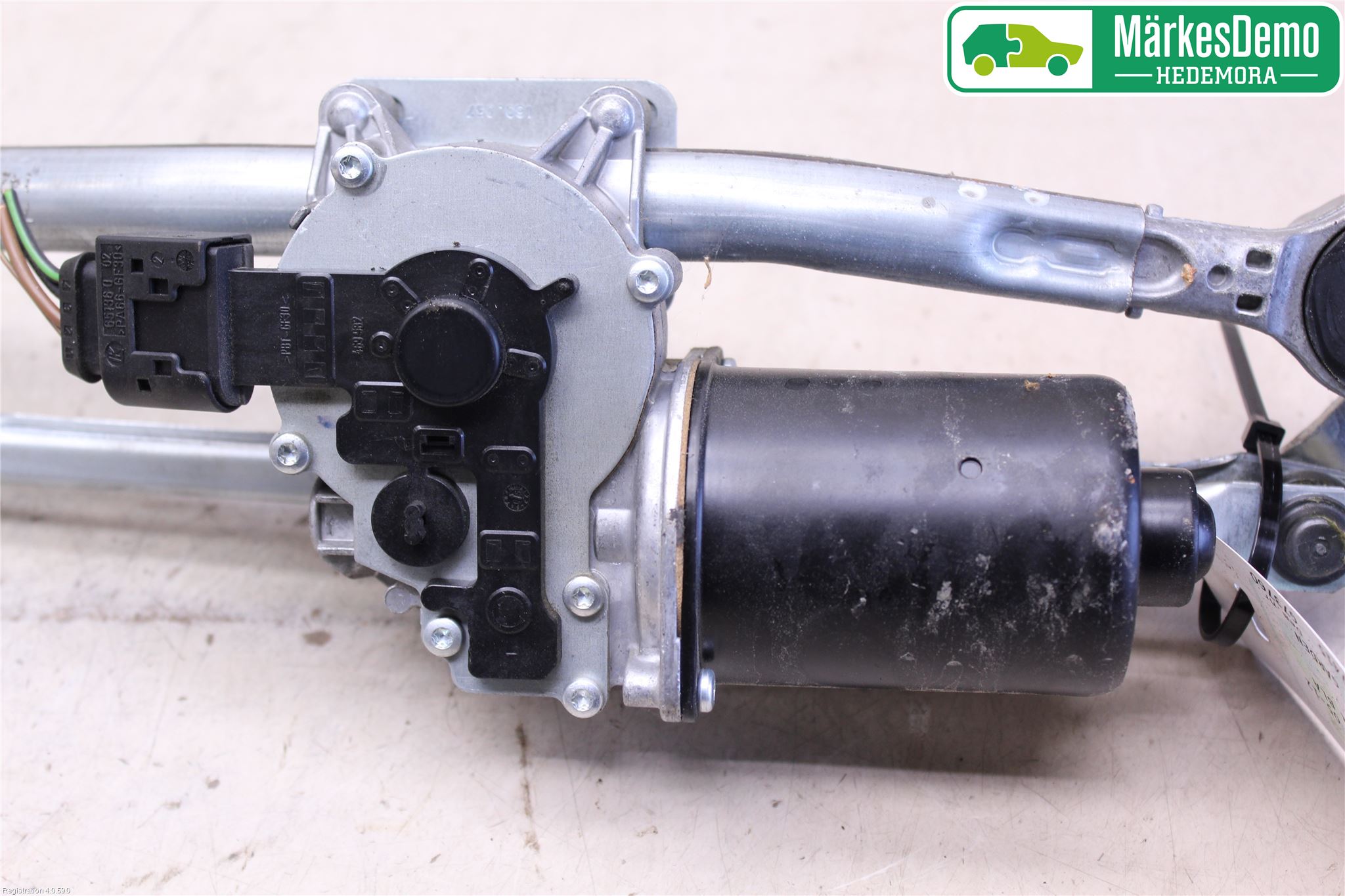 BMW 3 E90/91 SED/TOU 05-12 Viskermotor Frontrute