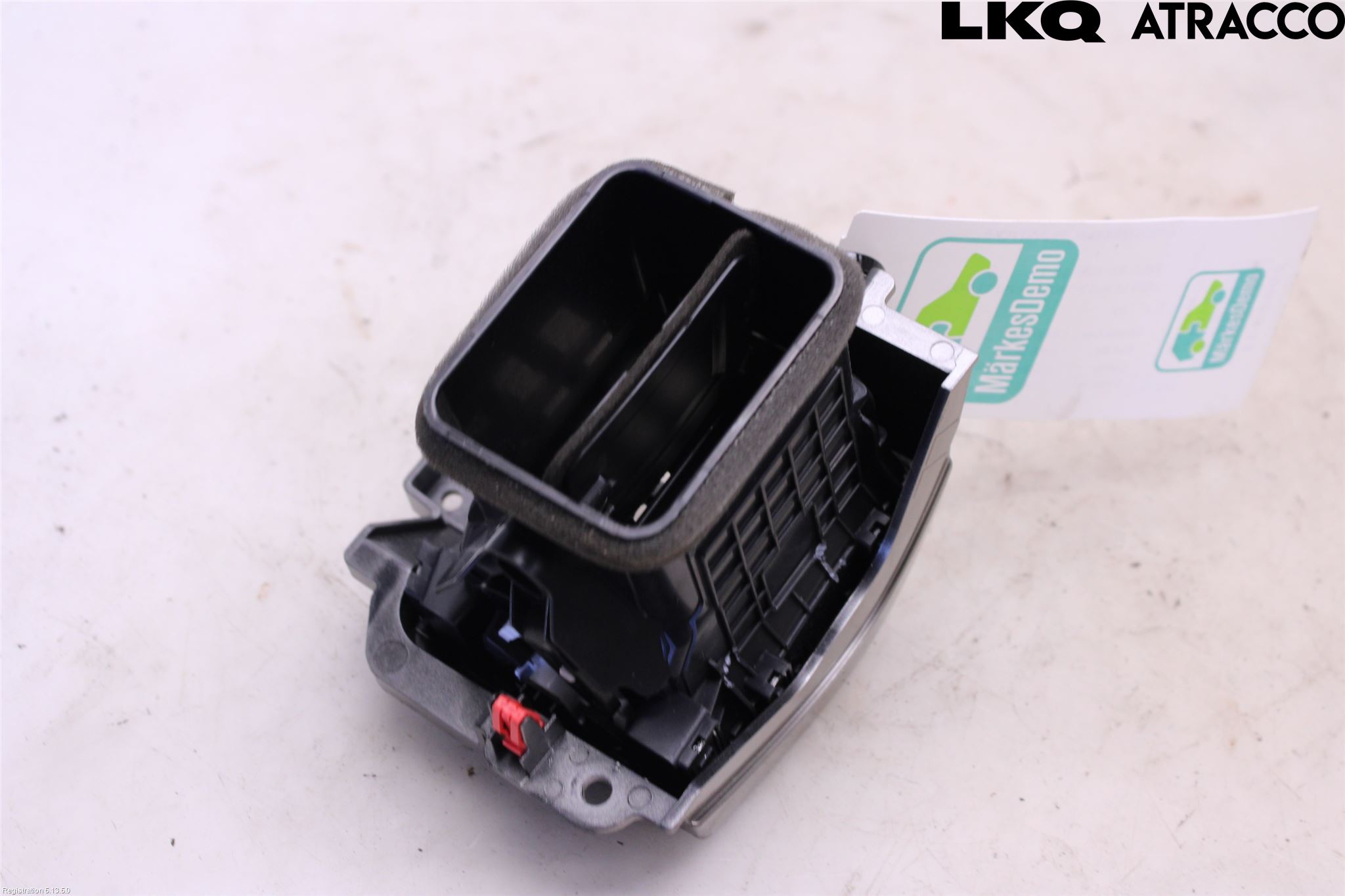 Lexus NX 300h 15-21 Dashbord Kanal - Dyse
