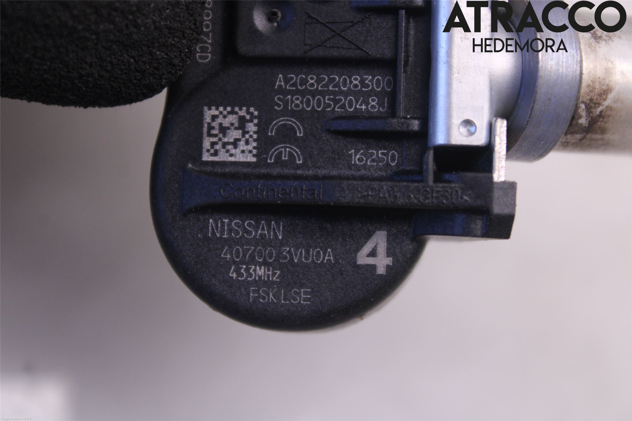 Nissan QASHQAI 14-17 Giver Dekktrykk