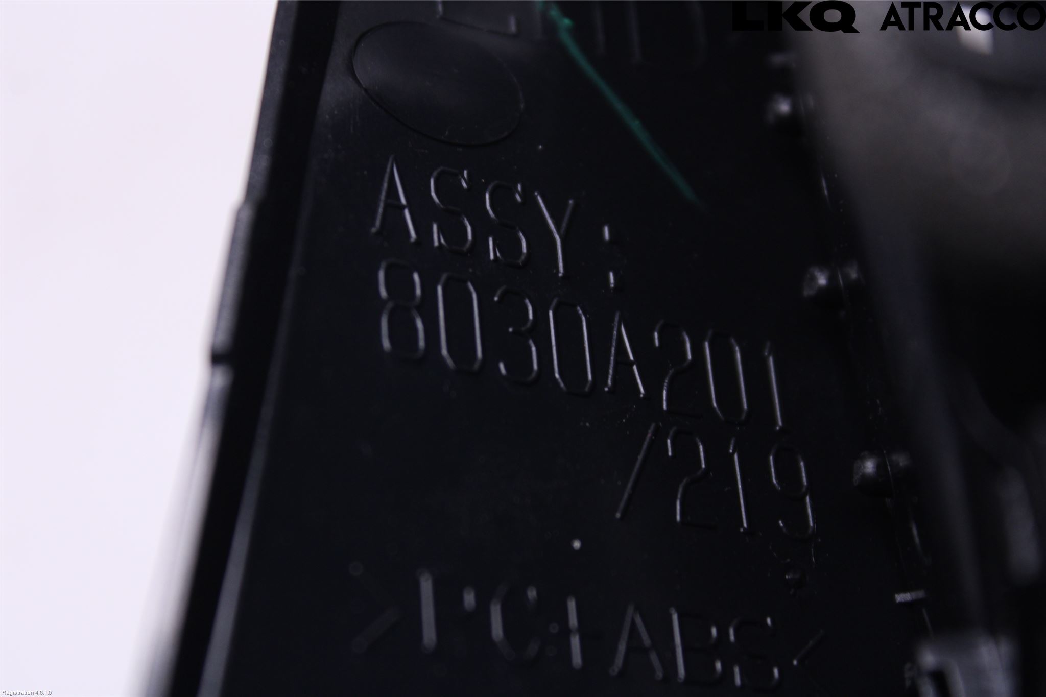 Mitsubishi OUTLANDER 13-21 Dashbord Kanal - Dyse