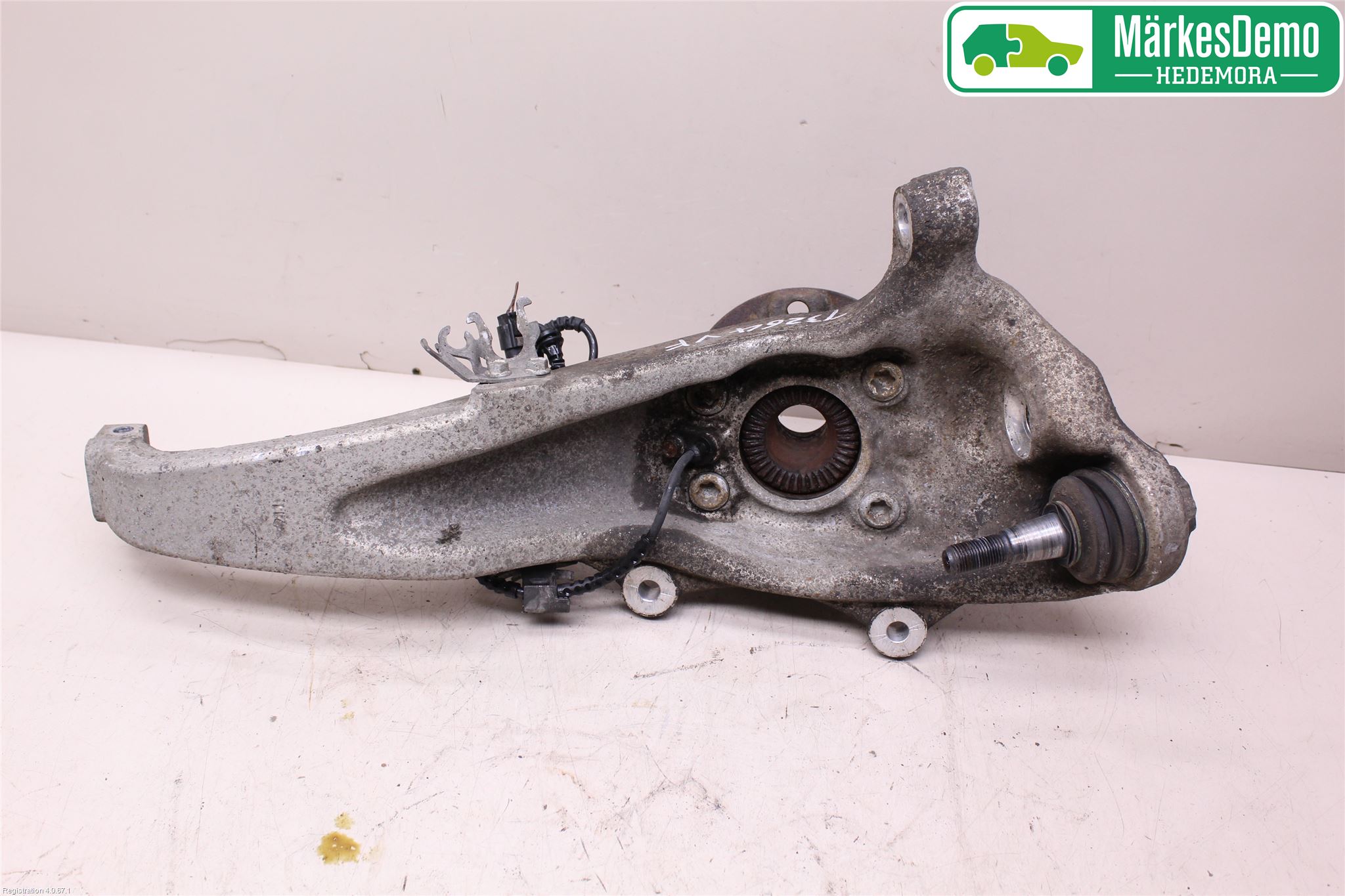 BMW 5 GT F07 09-17 Spindel Vf