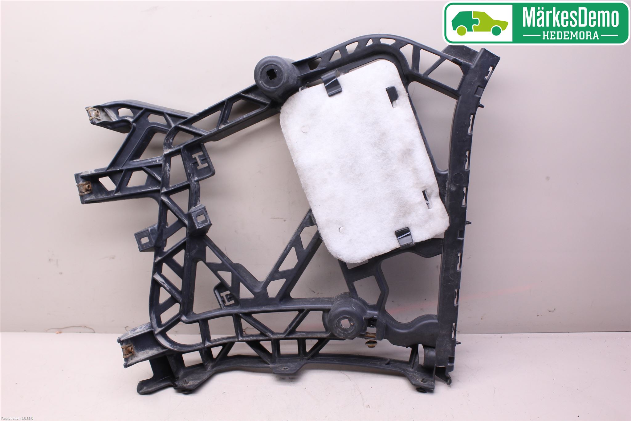 Mercedes-Benz MB GL/GLS-KLASS (X166) 12-19 Støtfangerfeste Bak Venstre