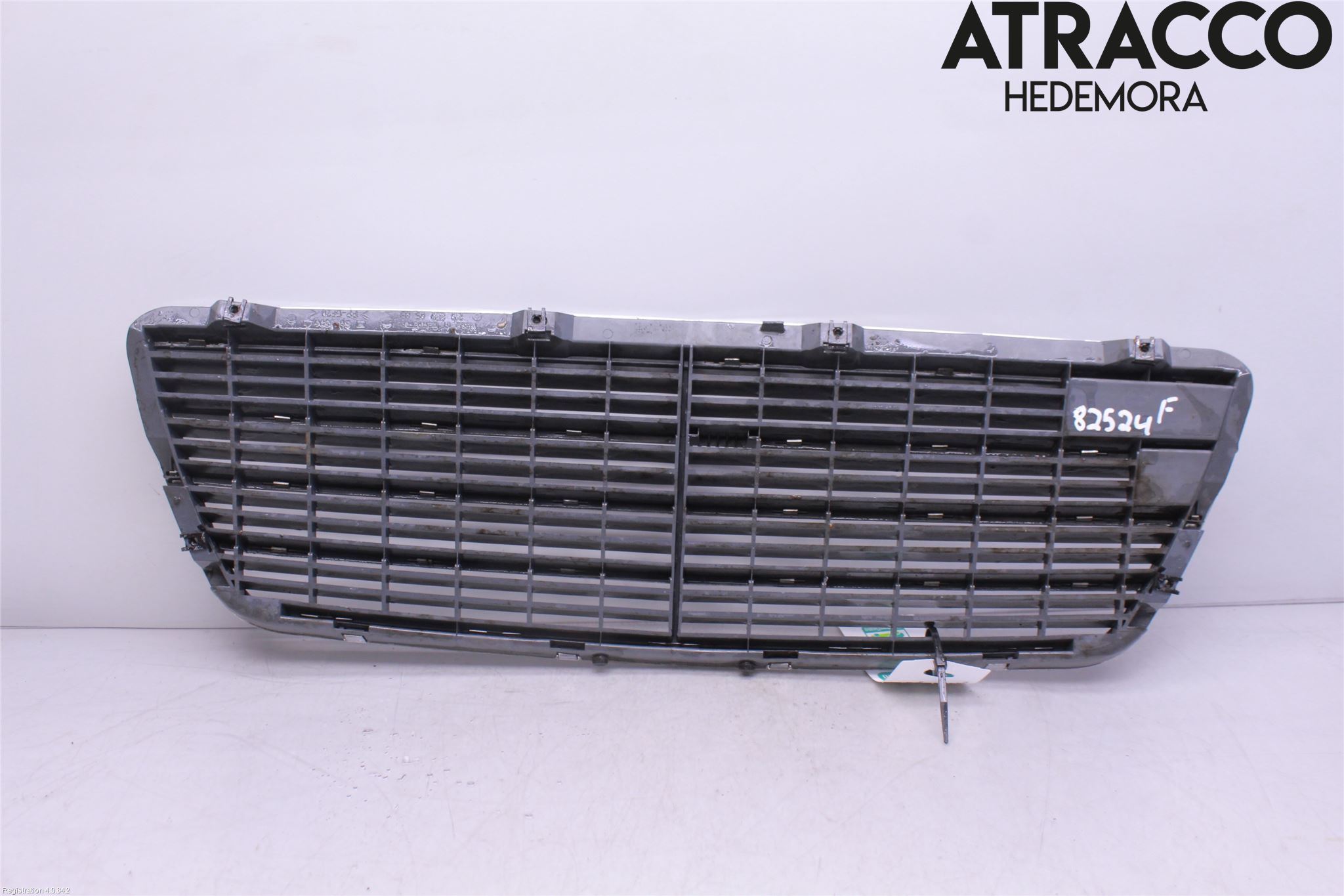 Mercedes-Benz MB E-KLASS (W210) 96-03 Grill Komplett