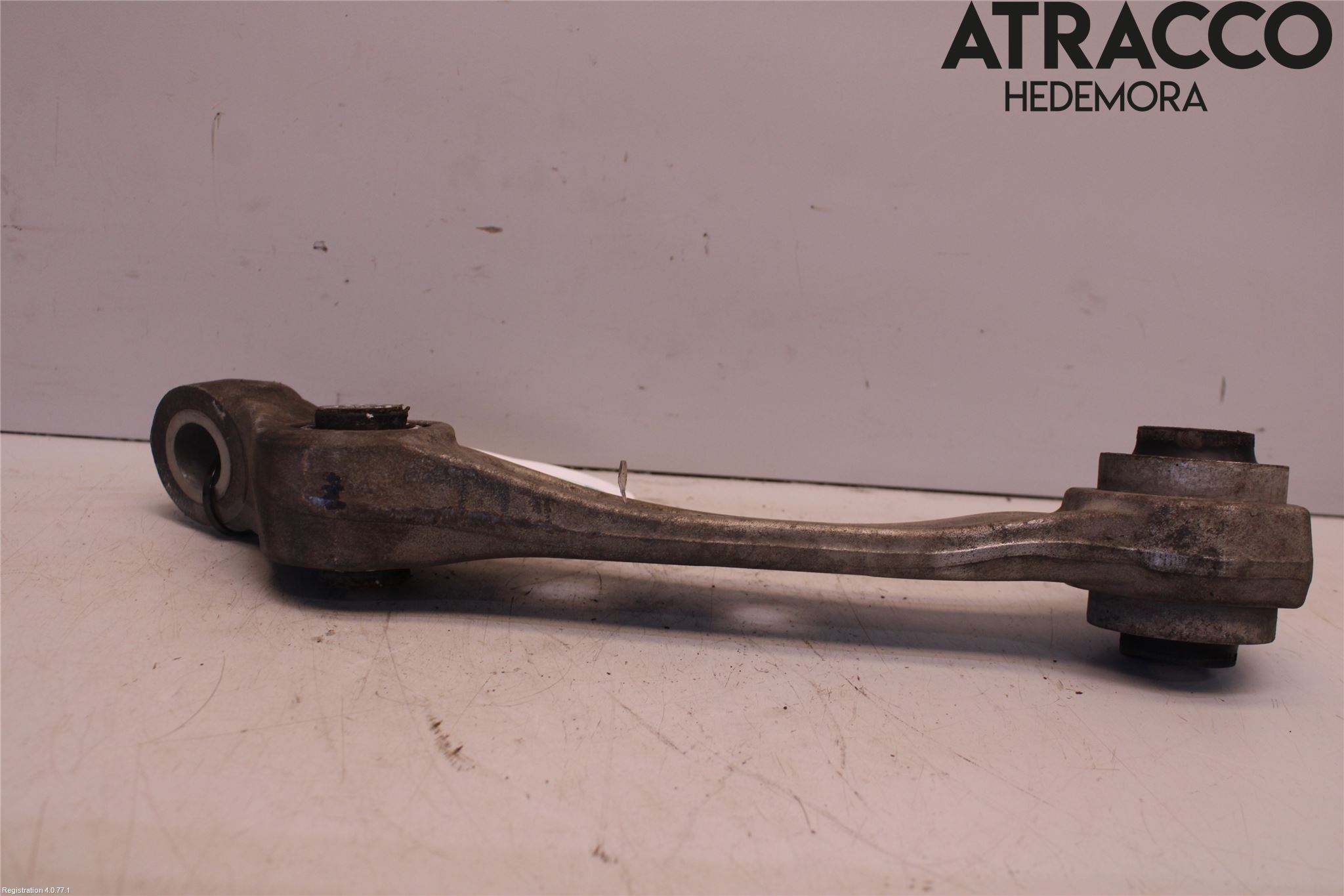 BMW 5 F10/F11/F18 09-17 Bærearm Foran Venstre Nedre