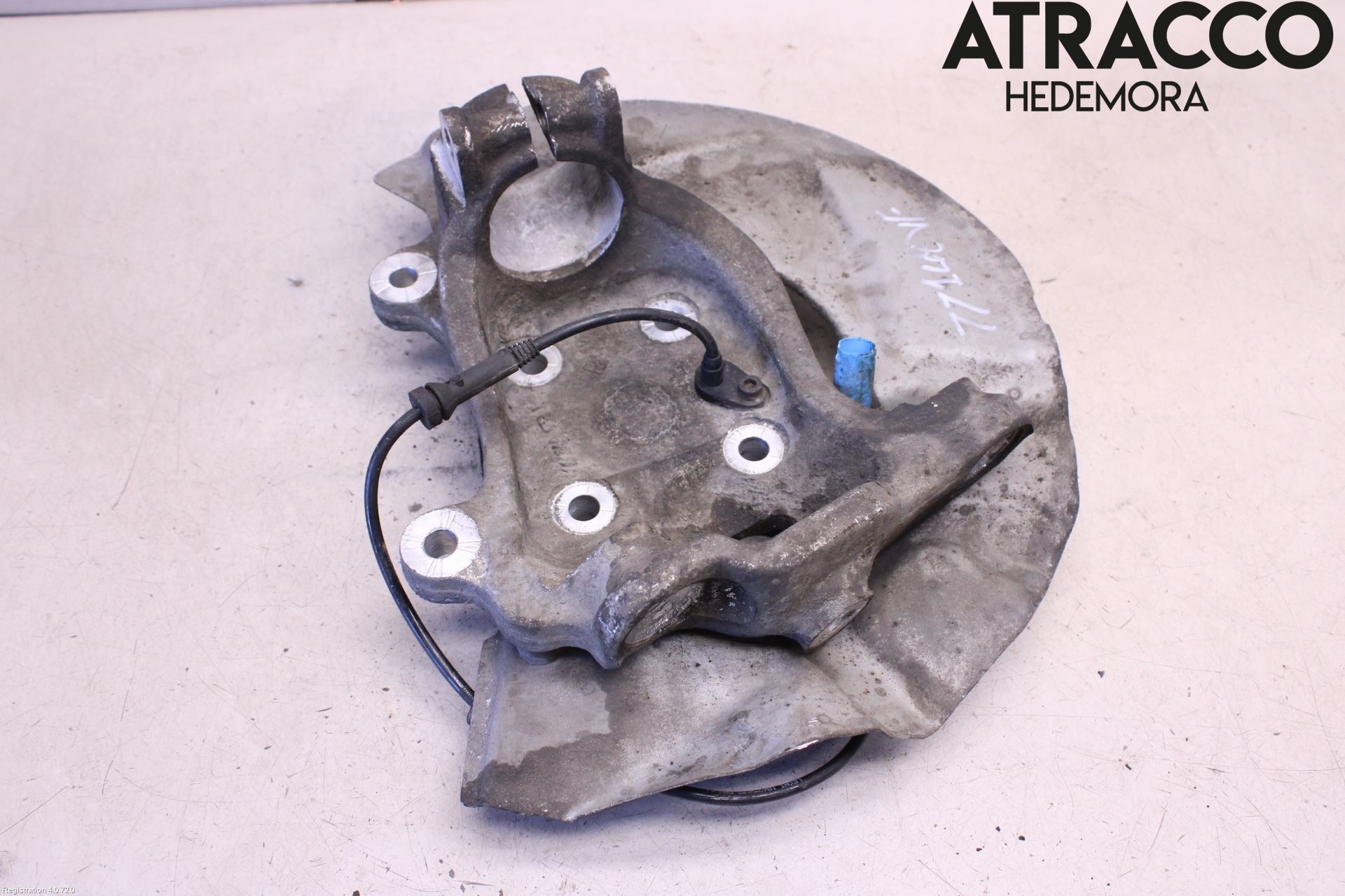 BMW 5 E60/61 Sed/Tou 02-10 Spindel Vf