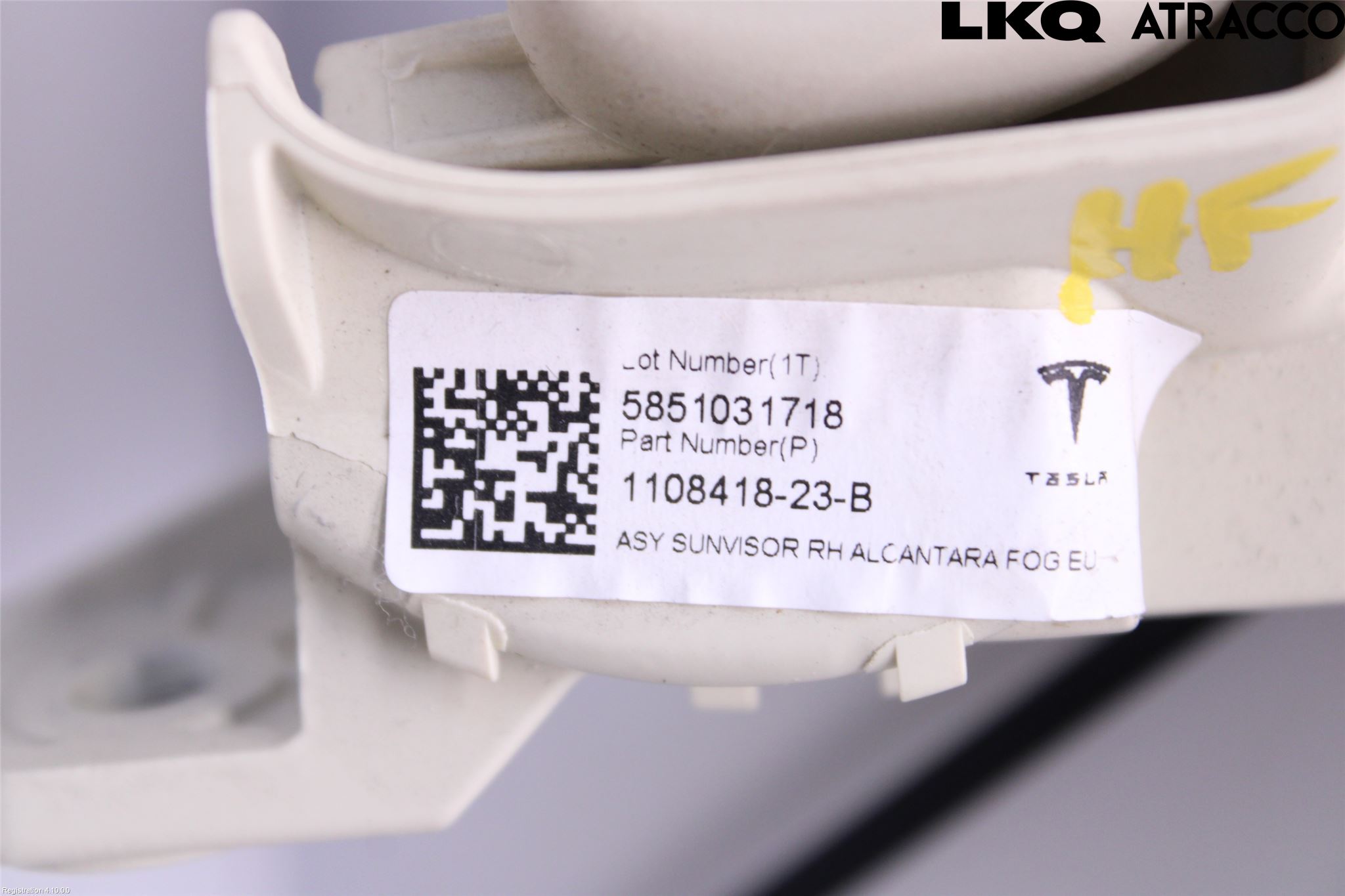 Tesla MODEL X 16- Innr Solskjerm