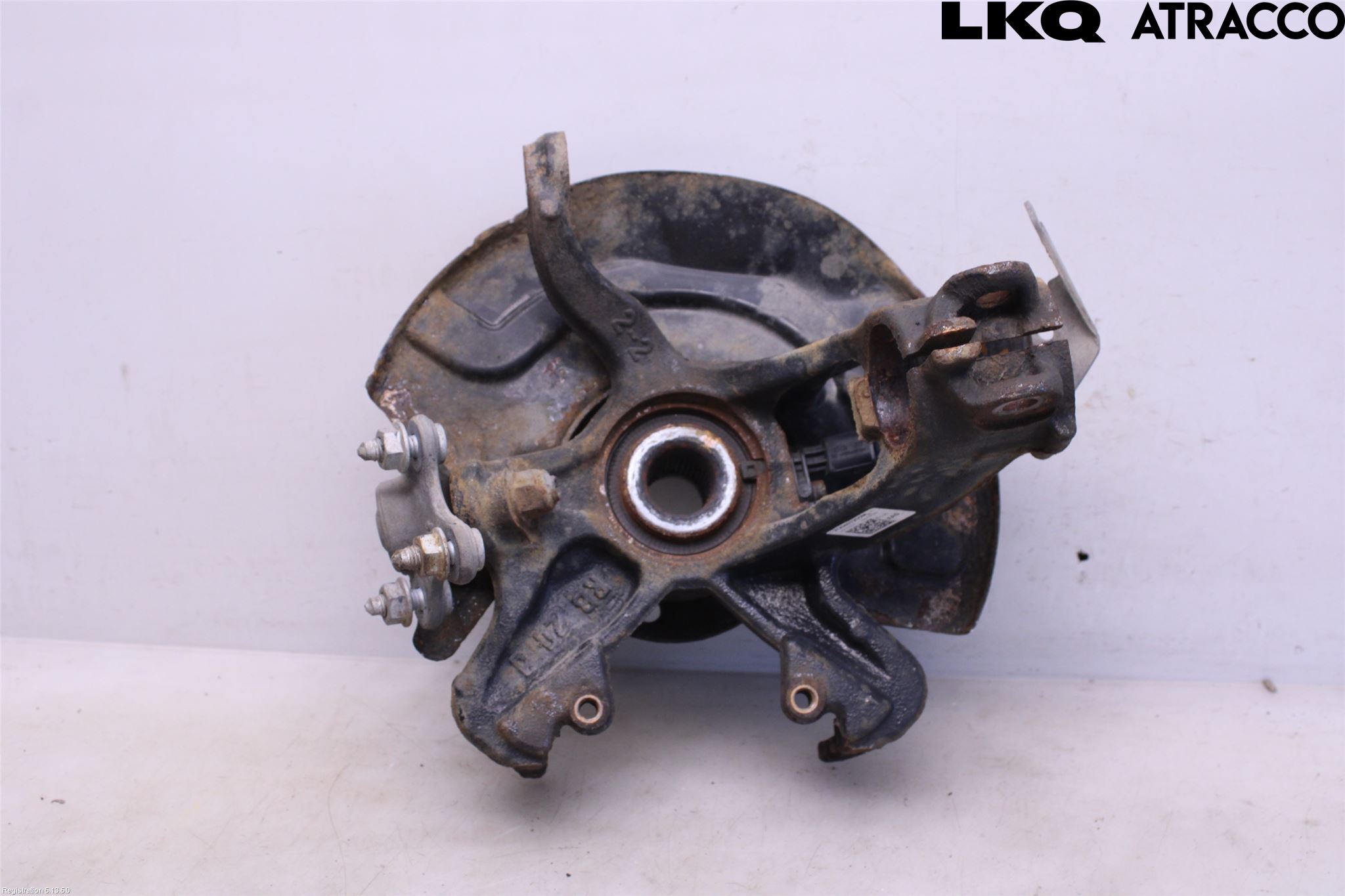 Volkswagen VW POLO VI 18->> Spindel Vf