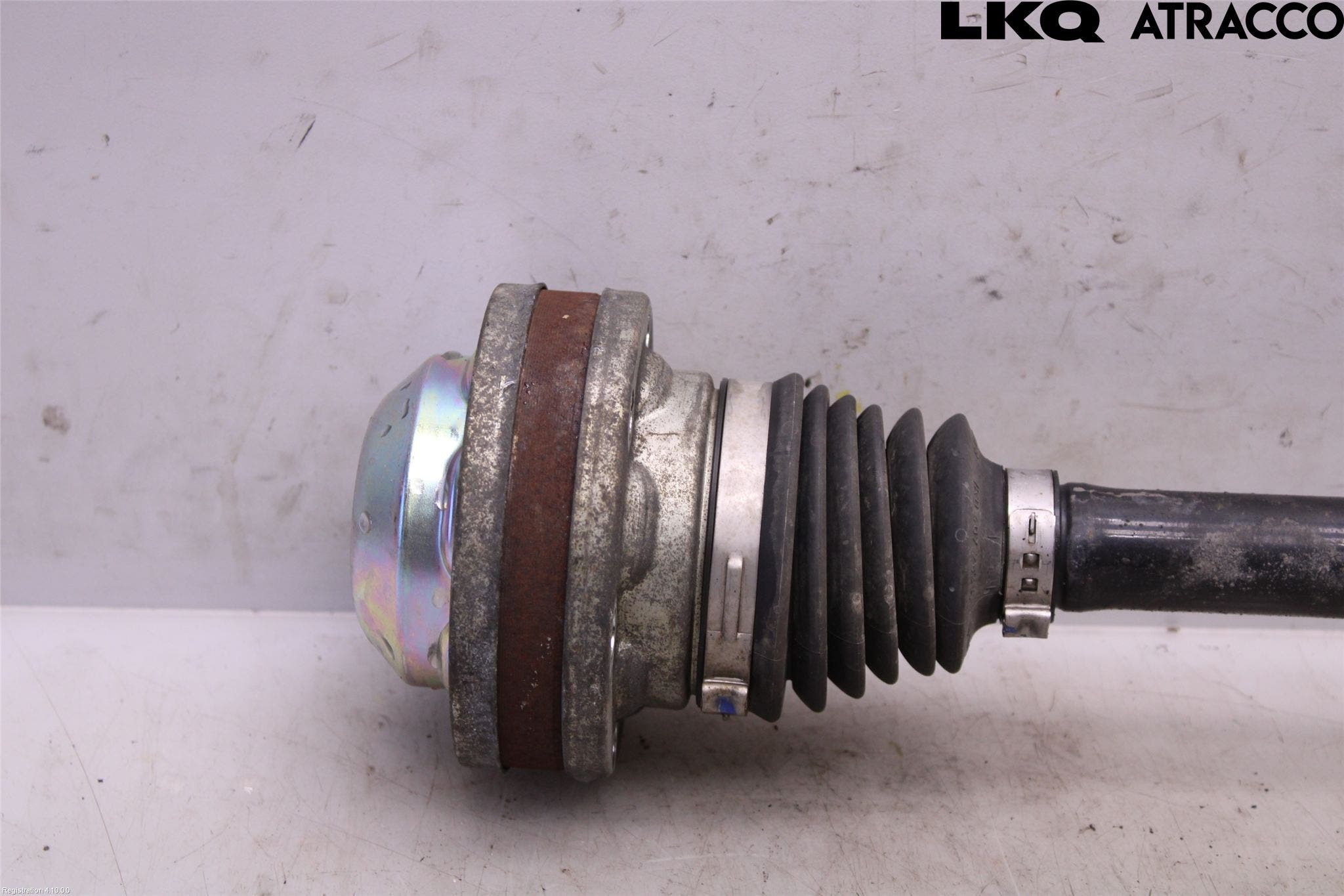 Volkswagen VW PASSAT 11-14 Drivaksel Foran Kompl Venstre