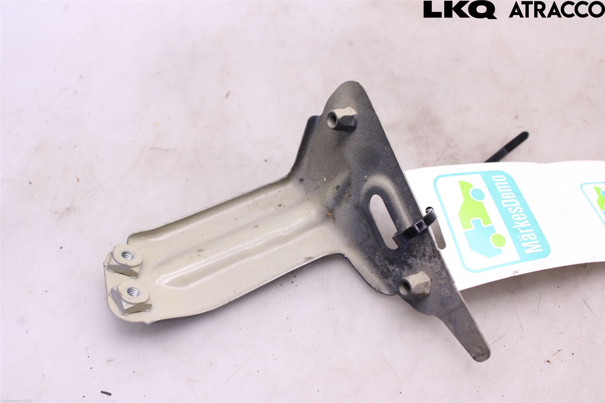 Volkswagen VW GOLF / E-GOLF VII 13-20 Frontskjermfeste Venstre