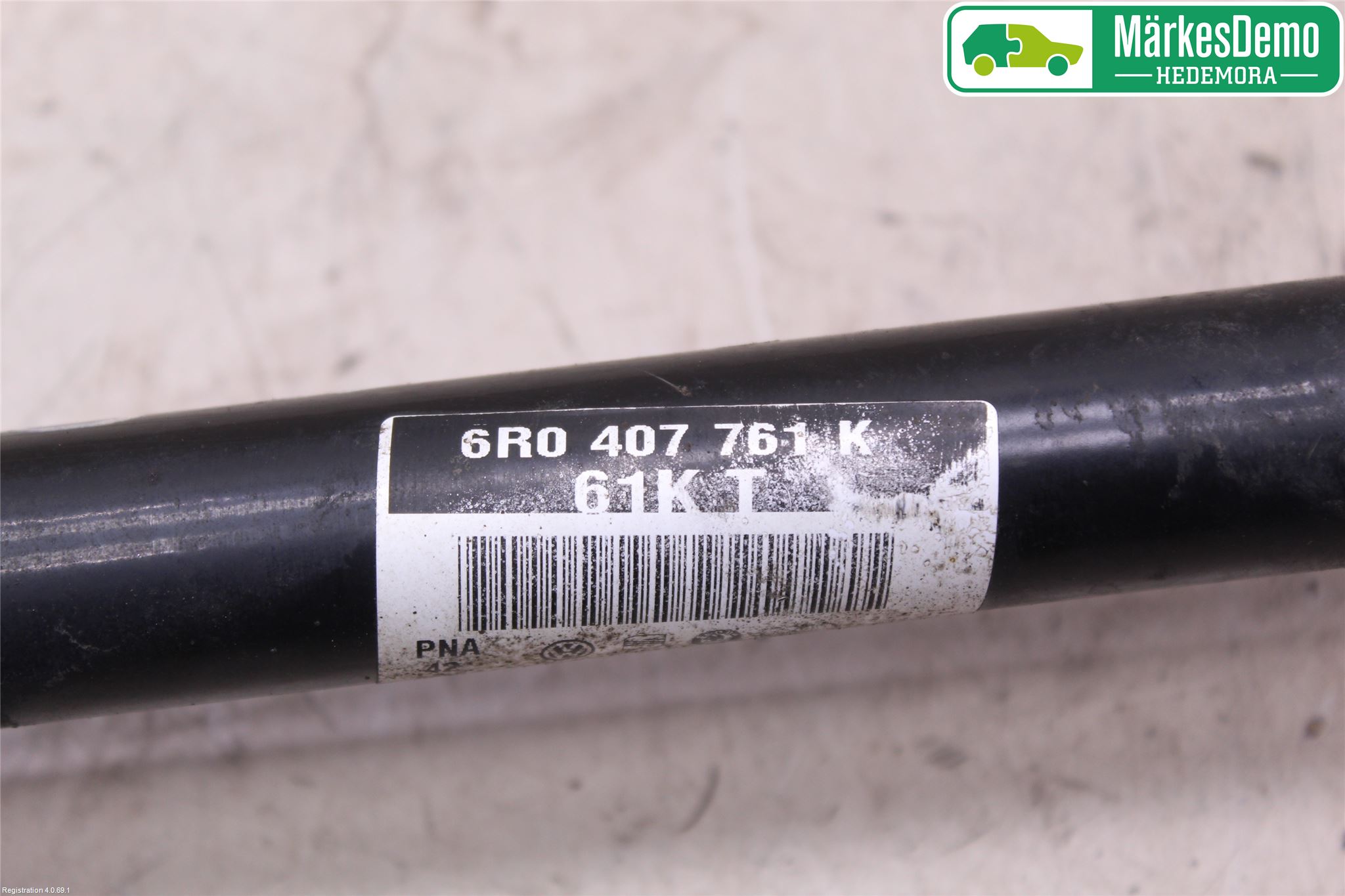 Volkswagen VW POLO 10-17 Drivaksel Foran Kompl Venstre