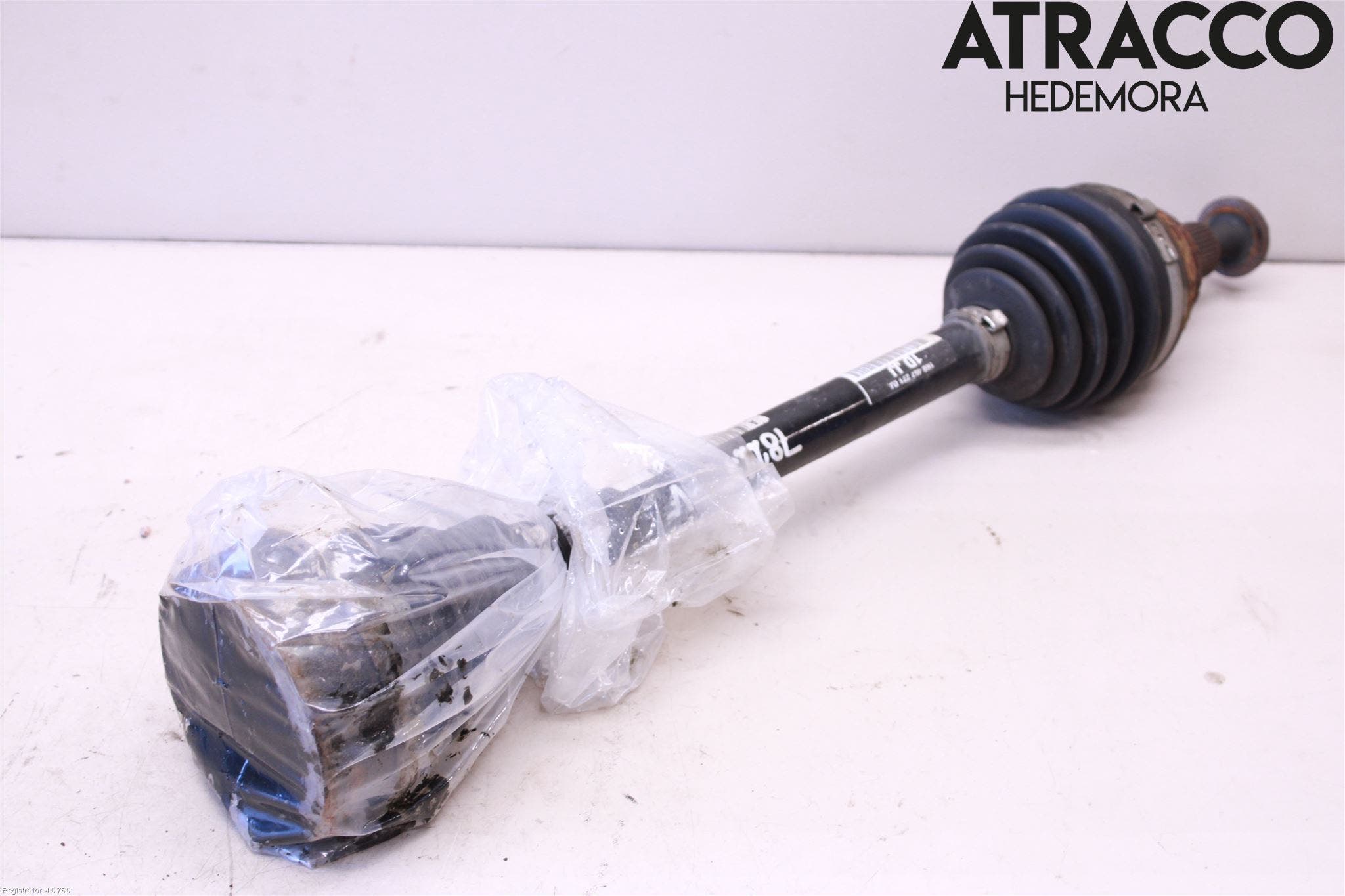 Volkswagen VW GOLF VI 09-13 Drivaksel Foran Kompl Venstre