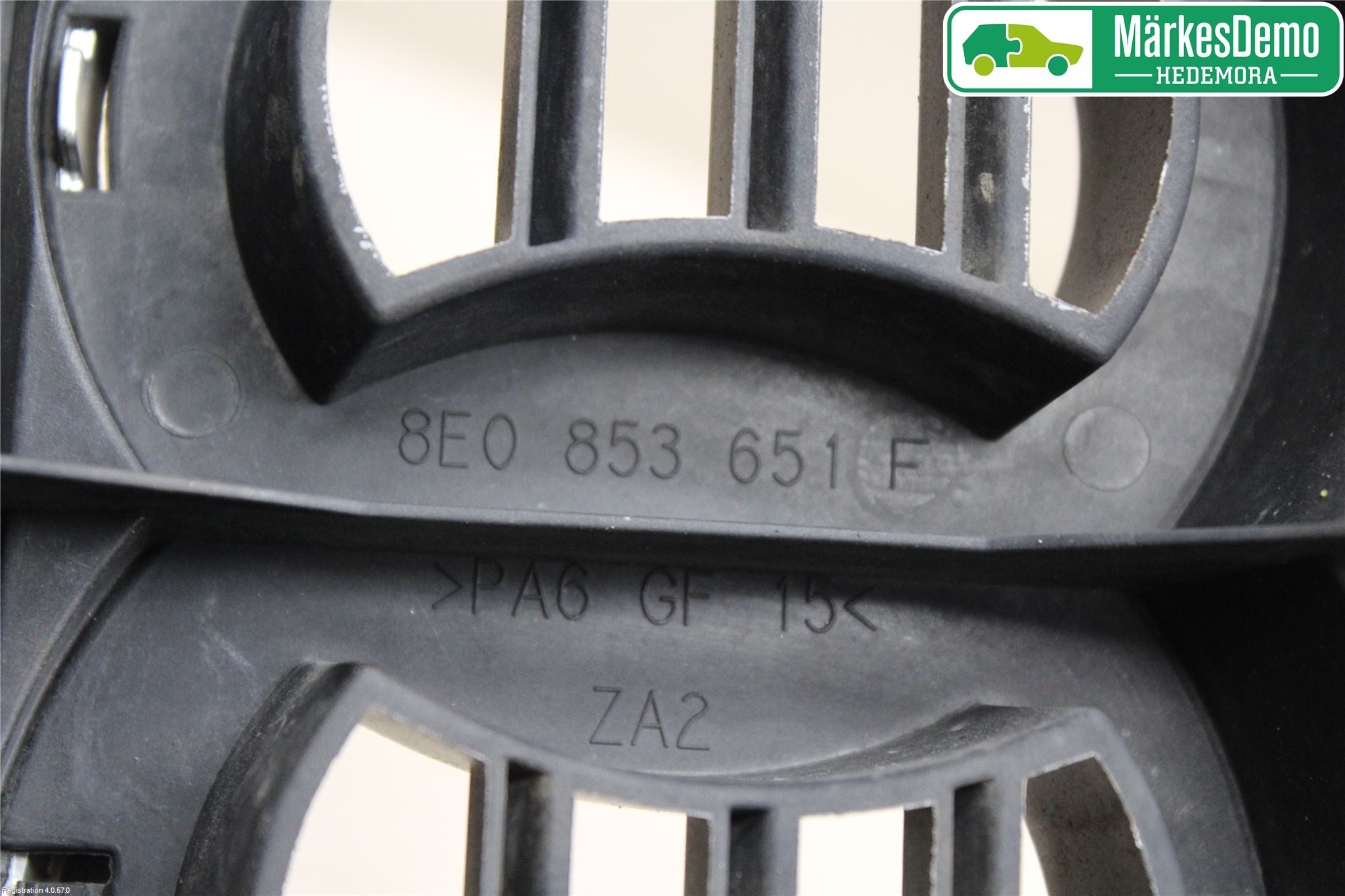 Audi A4/S4 01-05 Grill Komplett