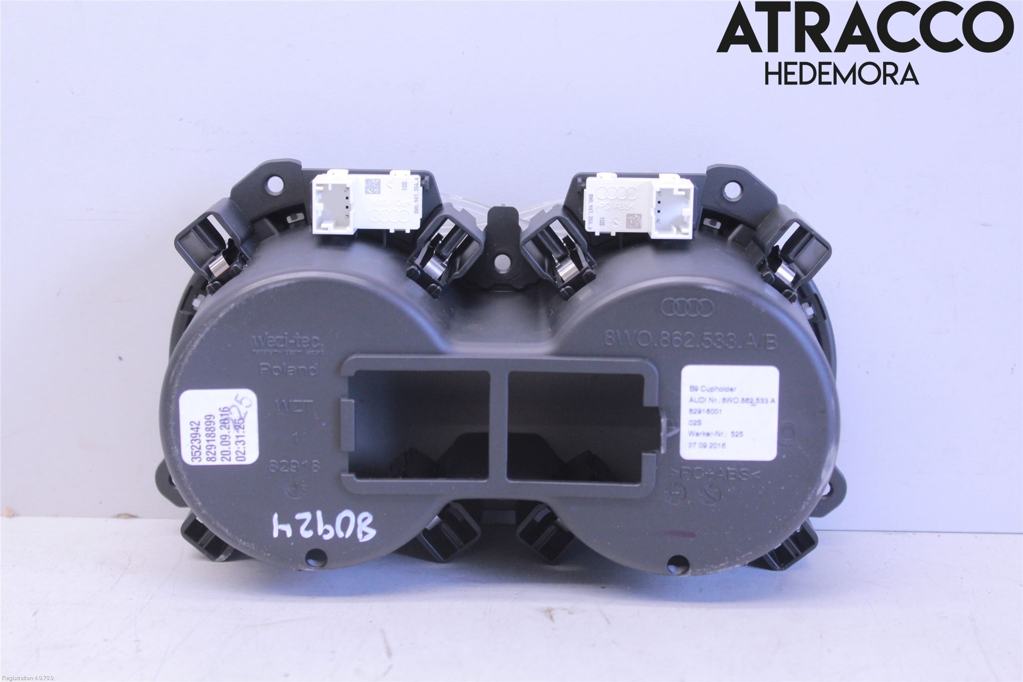 Audi A4/S4 B9 16-19 Innr Koppholder