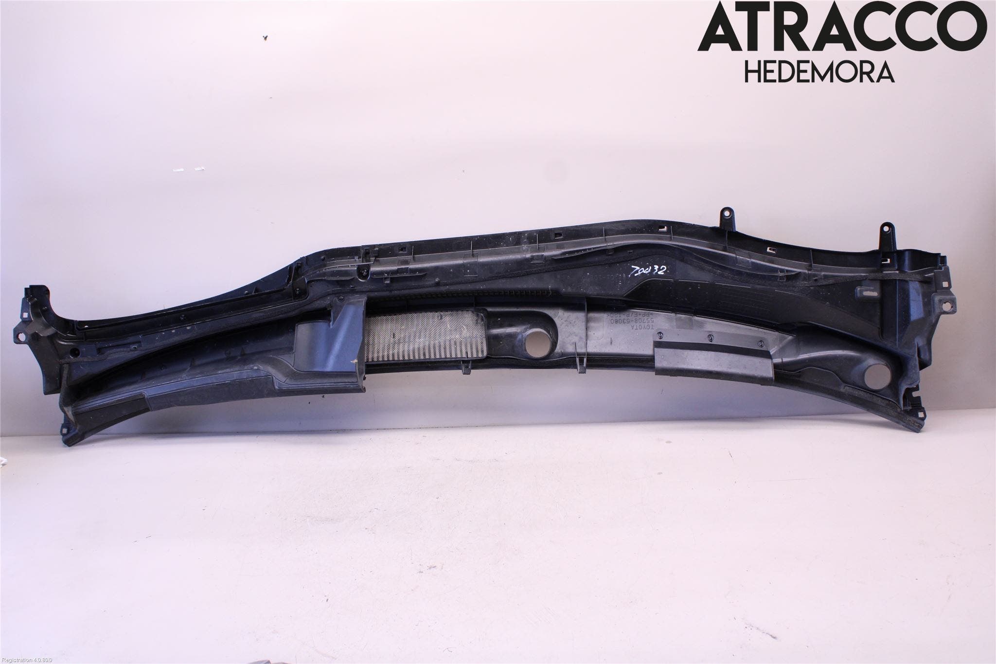 Lexus IS 220d/250/350 06-13 Visker Deksel-Grill-Under Frr