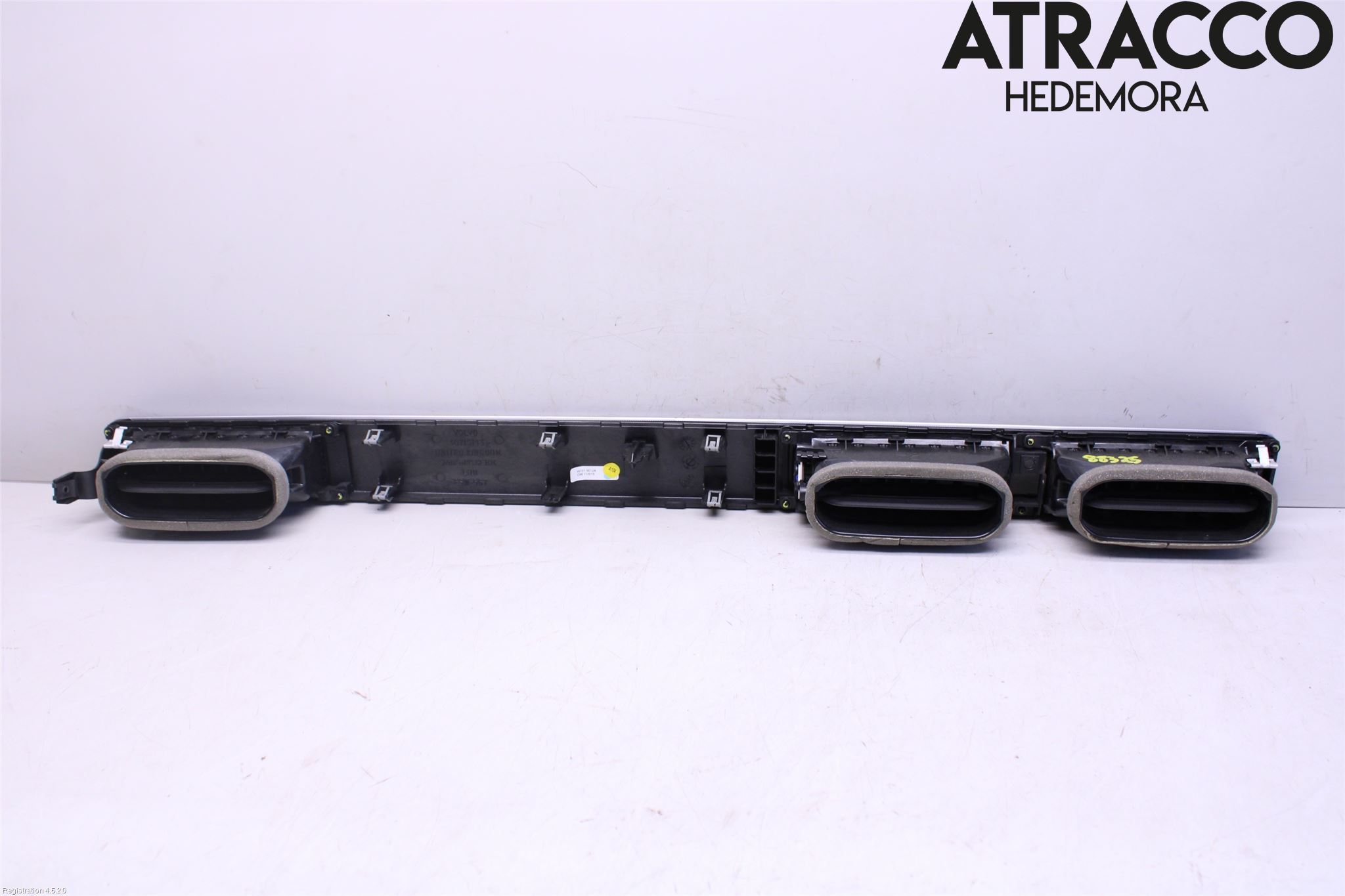 Volvo XC70 14-16 Dashbord Kanal - Dyse