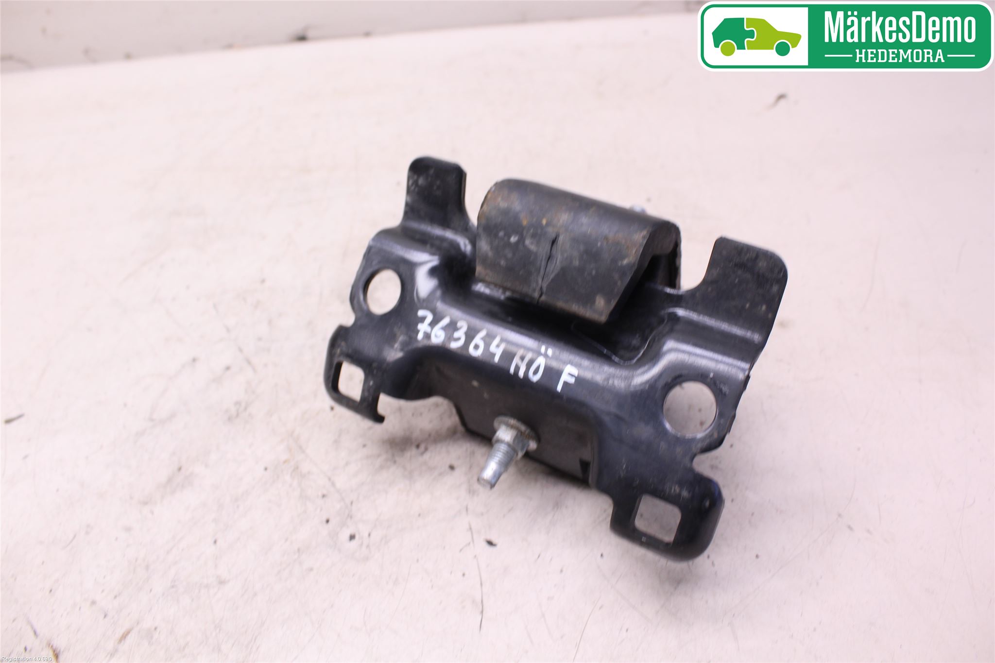 Mercedes-Benz MB X-KLASS (BR 470) 18-20 Motor Feste Gummi