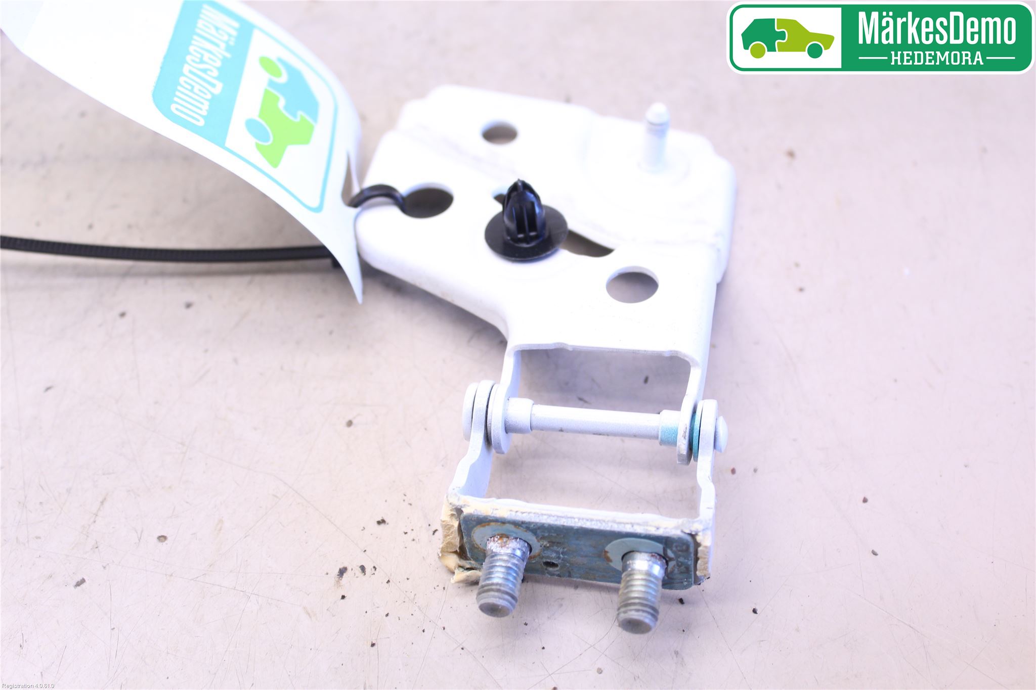 Toyota AYGO 15-21 Bakluke Hengsel Venstre