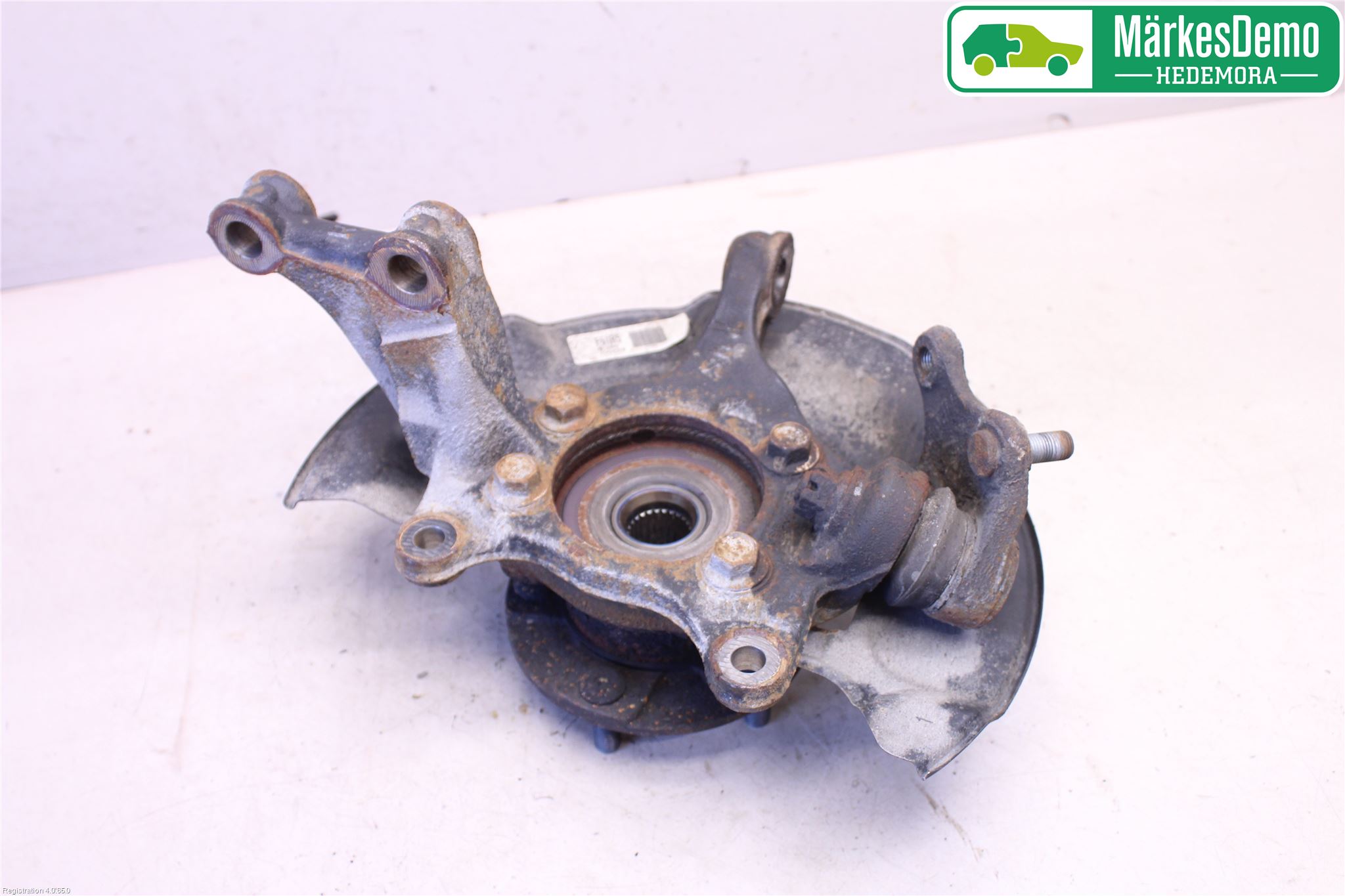 Toyota AURIS 13-19 Spindel Hf