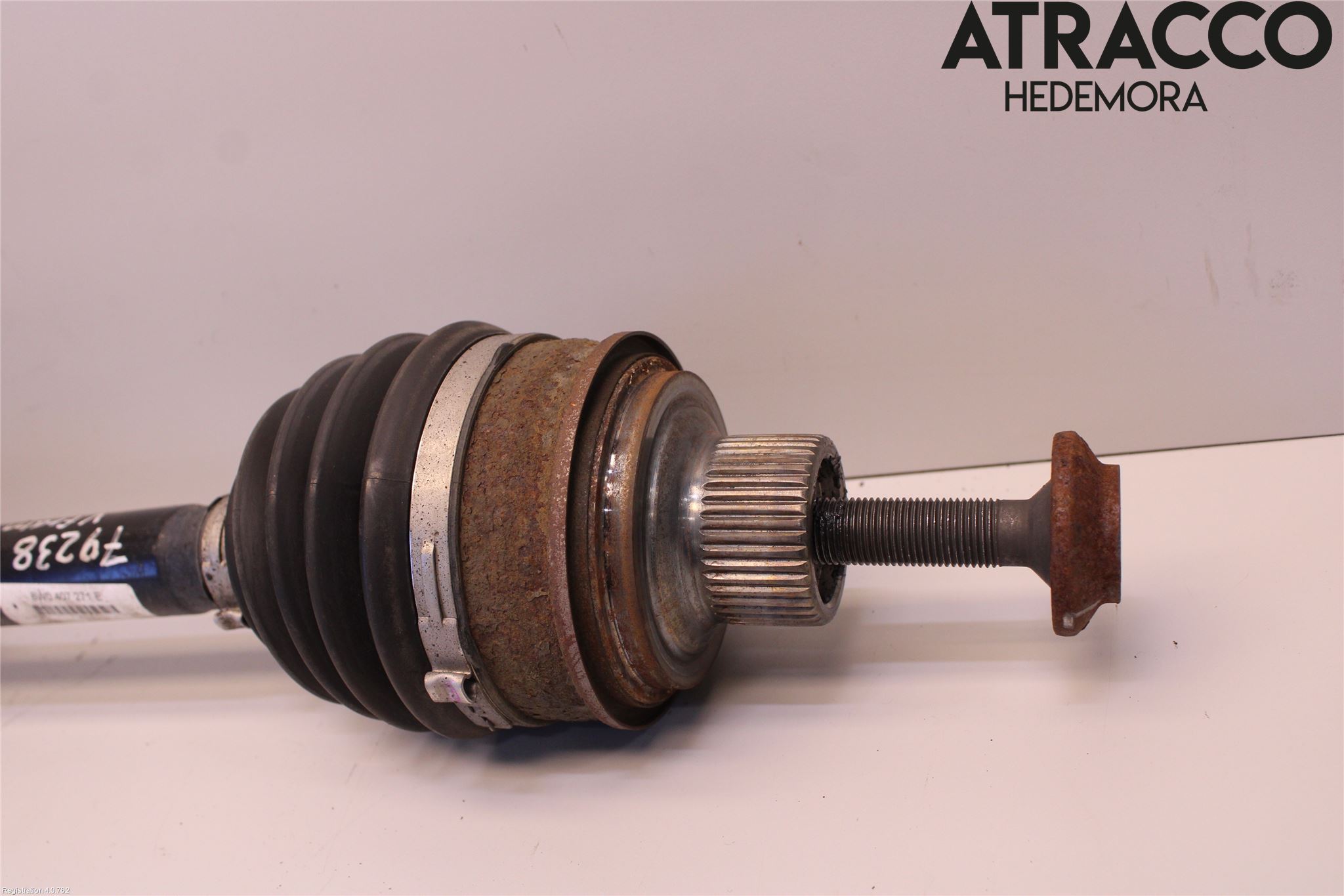 Audi A4/S4 B9 16-19 Drivaksel Foran Kompl Venstre