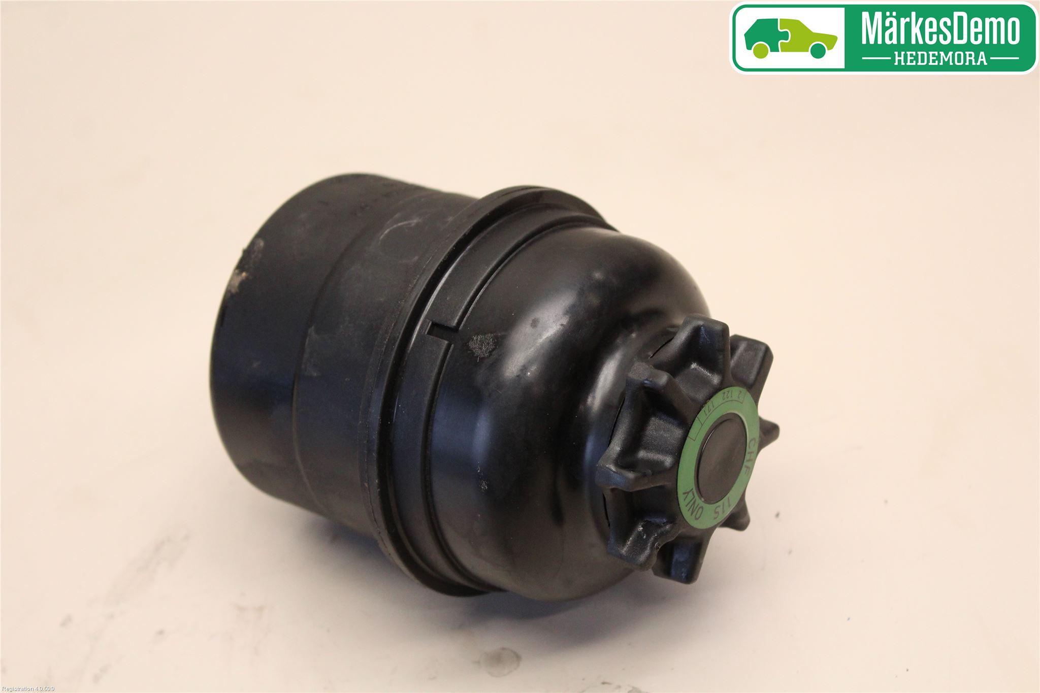 BMW 3 E90/91 SED/TOU 05-12 Servo Oljebeholder